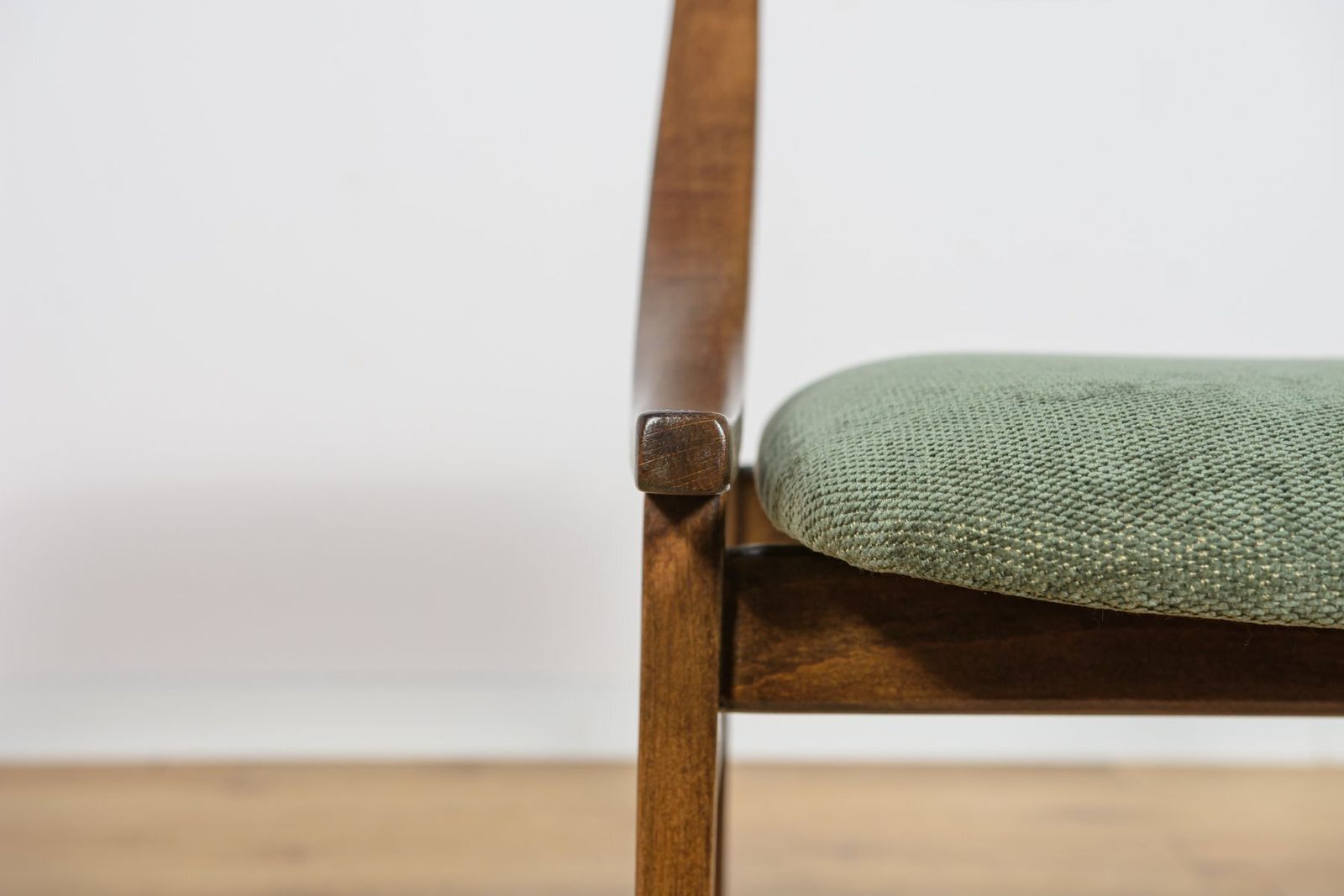 photo vinterior Ski Jumper Chairs By Juliusz Kędziorek For Zamojska, Poland, 1970s, Set Of 4