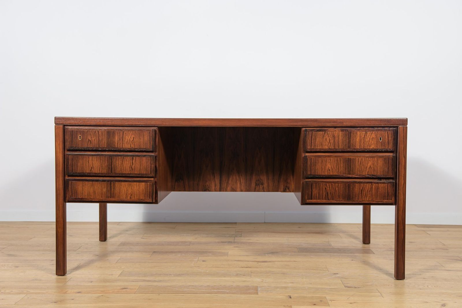 Mid Century Modern Model 77 Freestanding Desk In Teak From Omann Jun, 1960s photo for sale
