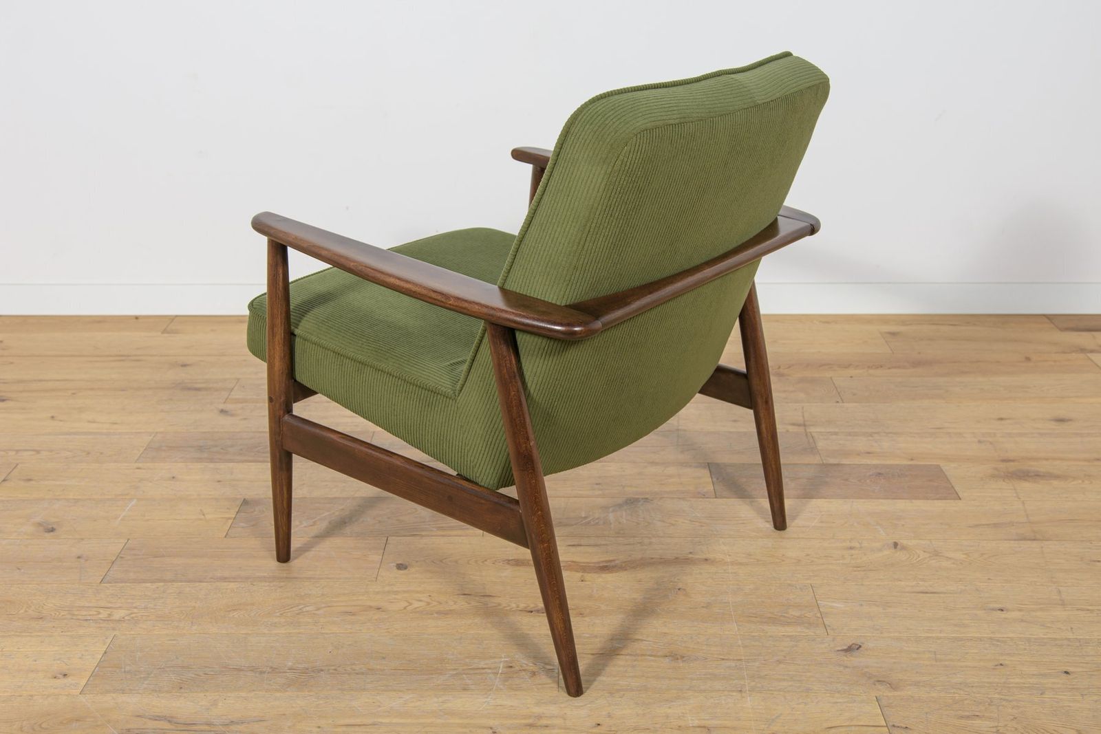 photo vinterior Model 300 192 Armchairs By Juliusz Kędziorek For Gościcińska Fabryka Mebli, Poland, 1970s, Set Of 2
