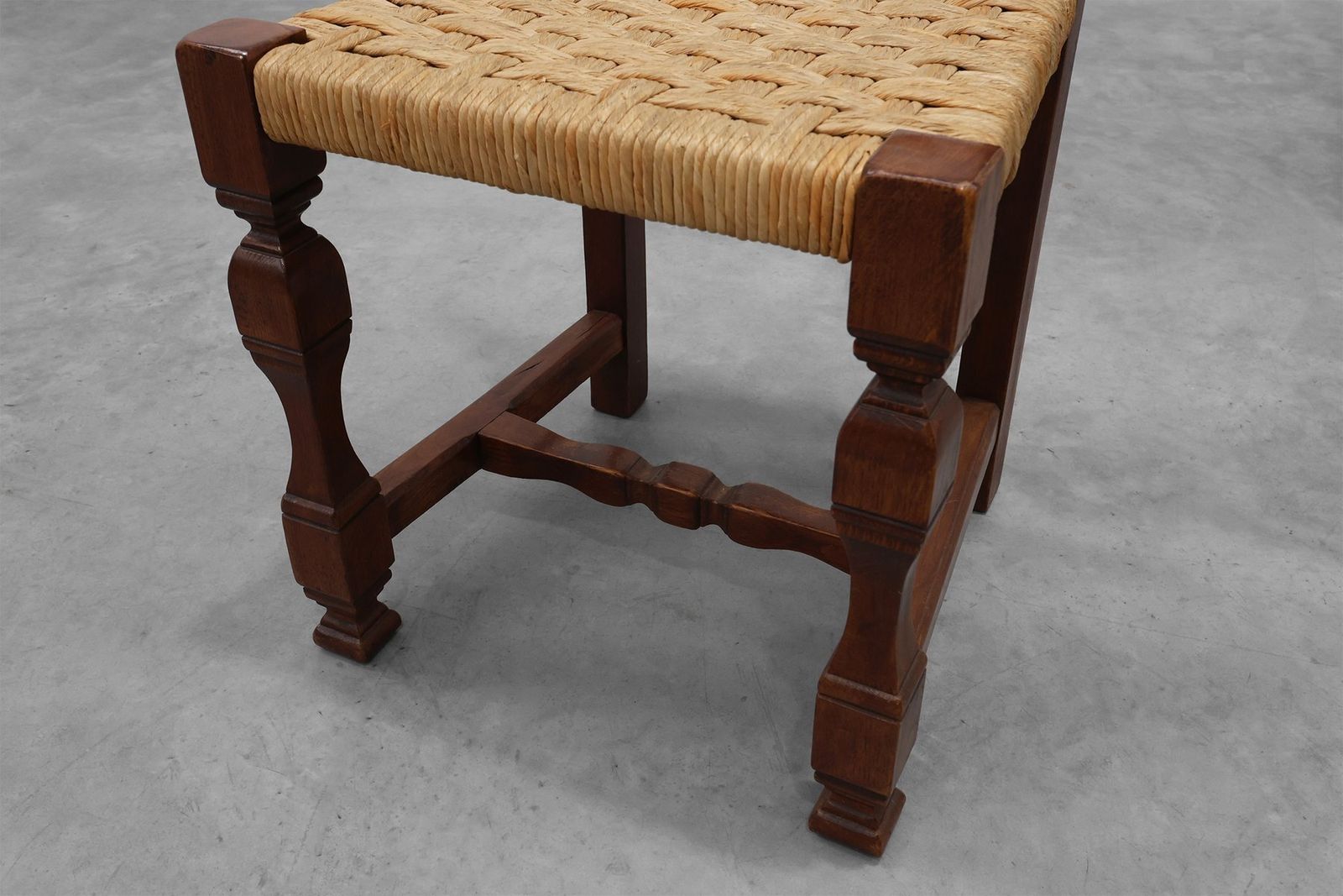 photo vintage Mid Century Brutalist Chairs In Wood And Wicker, Belgium, 1970s, Set Of 8