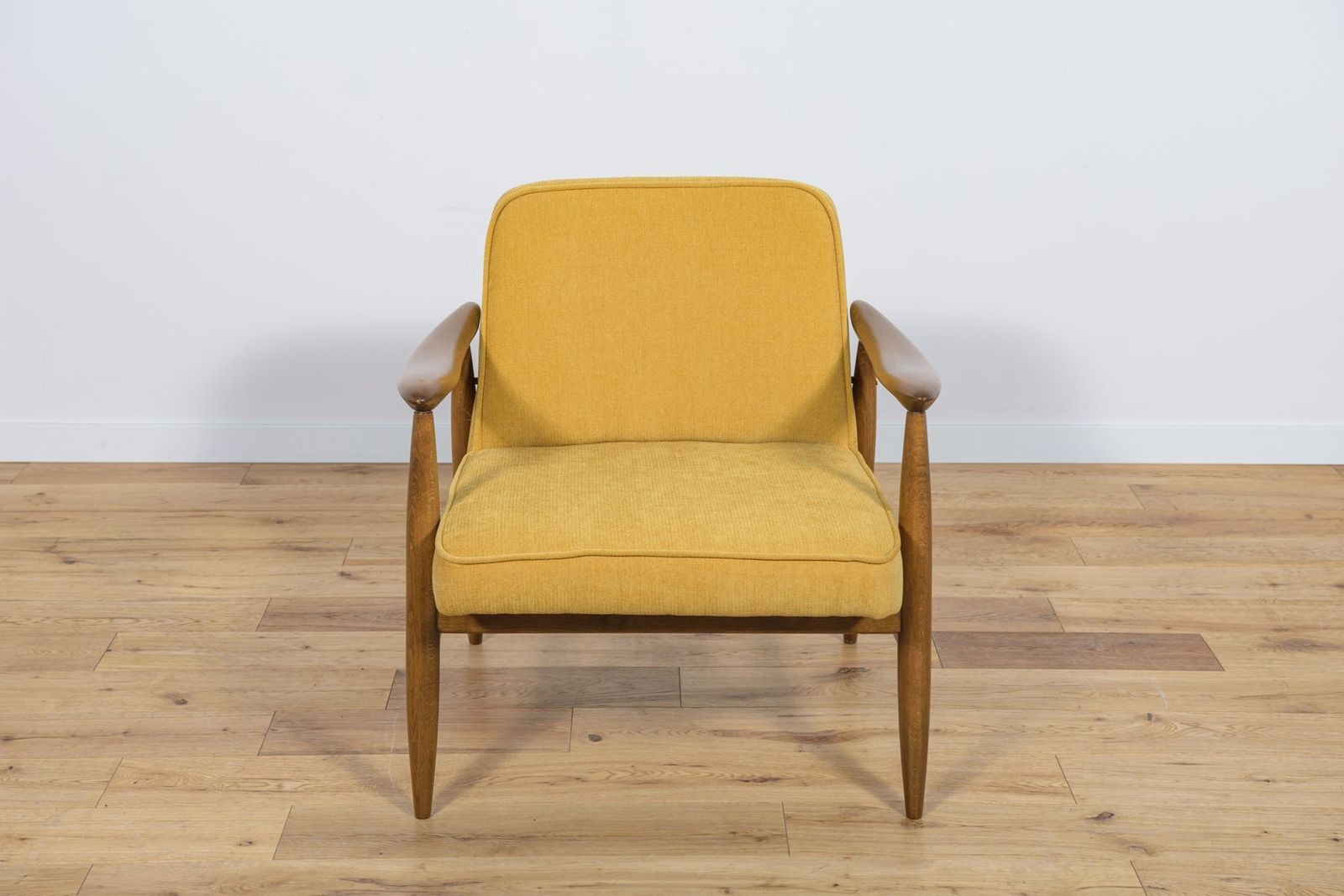 photo furniture Gfm 87 Armchairs By Juliusz Kedziorek For Gościcińskie Furniture, 1960s, Set Of 2