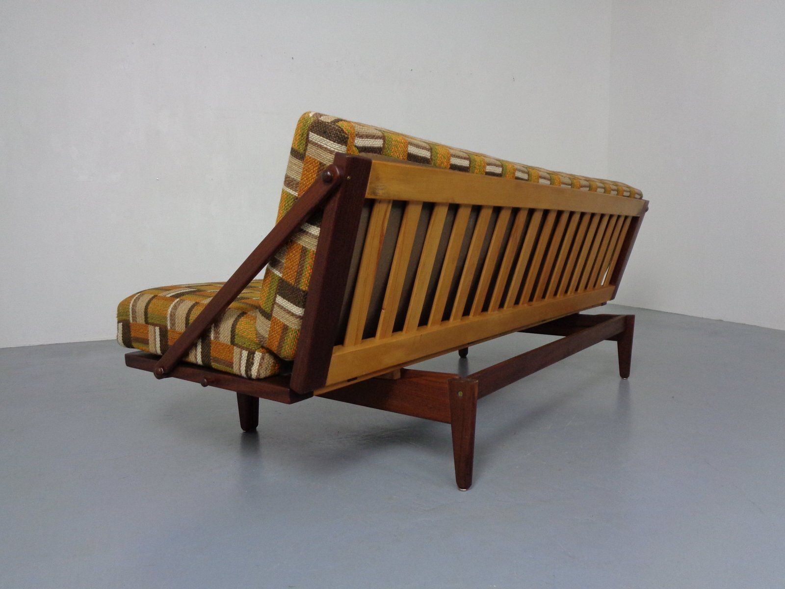 Danish 981 Diva Daybed In Teak And Oak By Poul M Volther For Frem Røjle, 1950s photo vintage