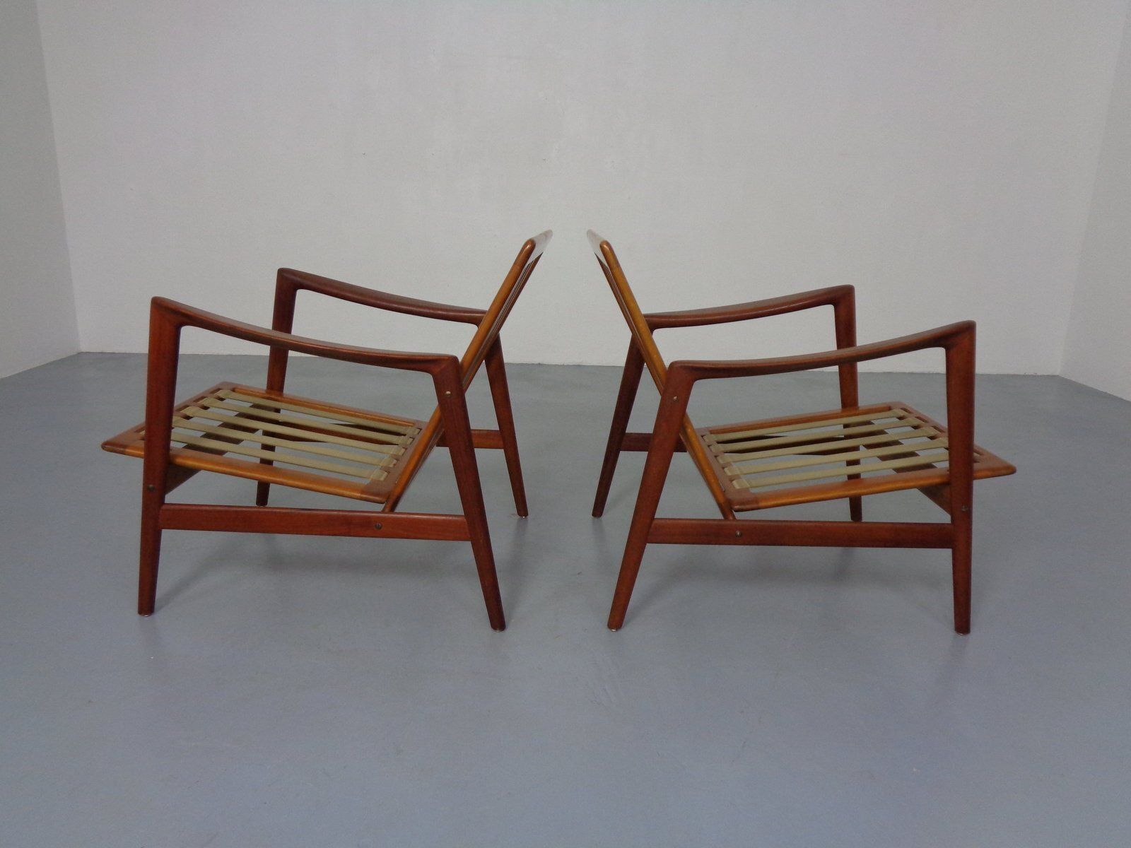 photo furniture Danish Lounge Chair In Organic Teak By Hans Olsen, 1960s