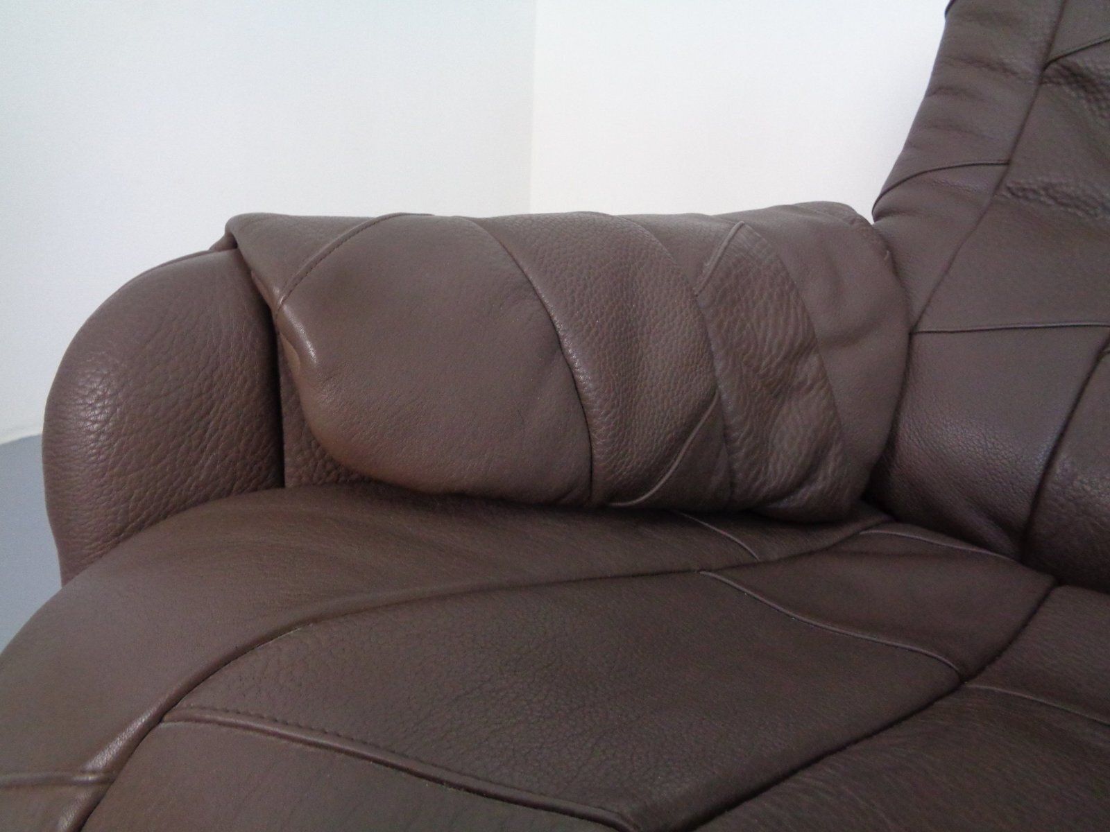 1171.0 Ds 50 Buffalo Leather Easy Chair From De Sede, Switzerland, 1970s photo