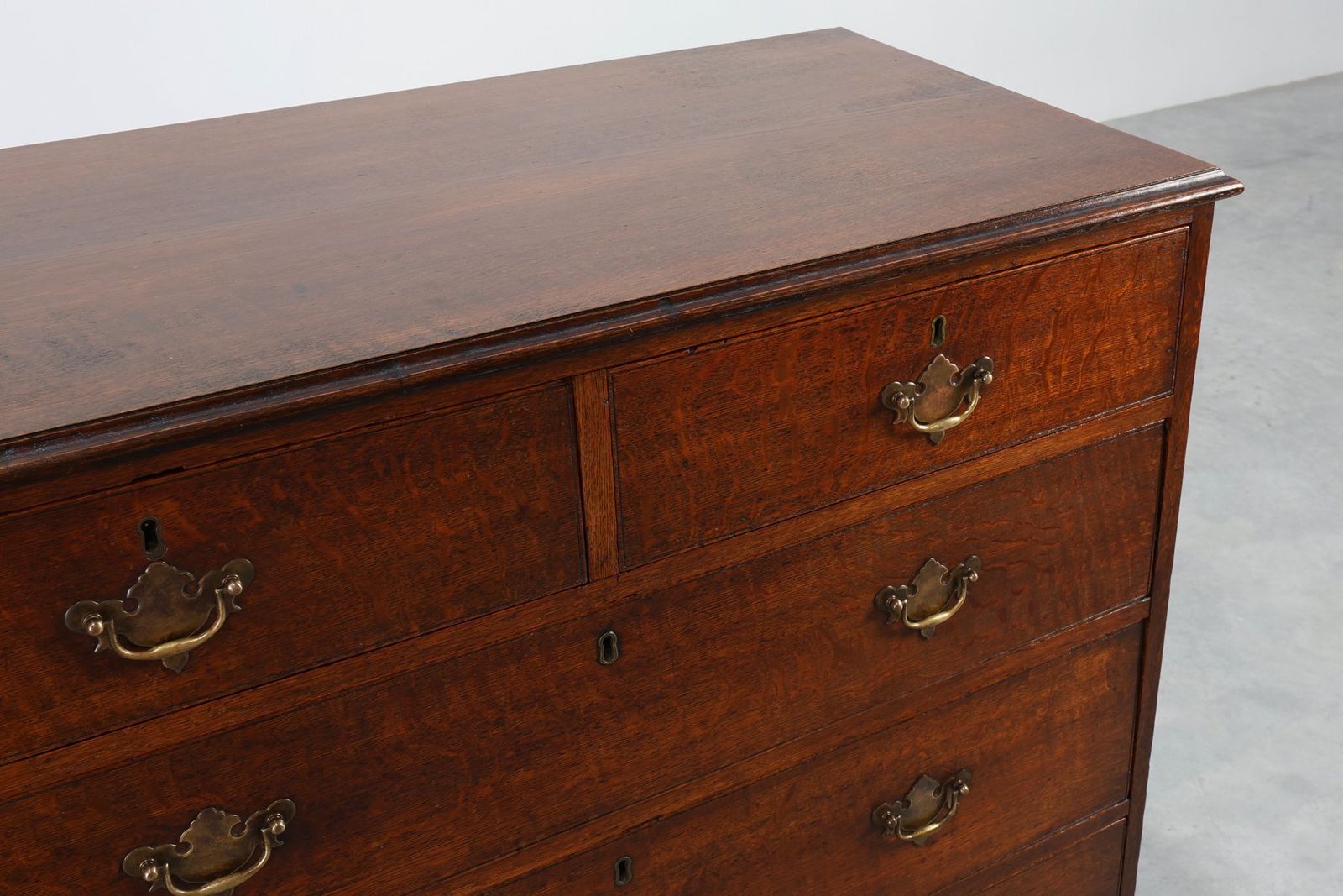 photo vintage Georgian Chest Of Drawers, United Kingdom, 19th Century