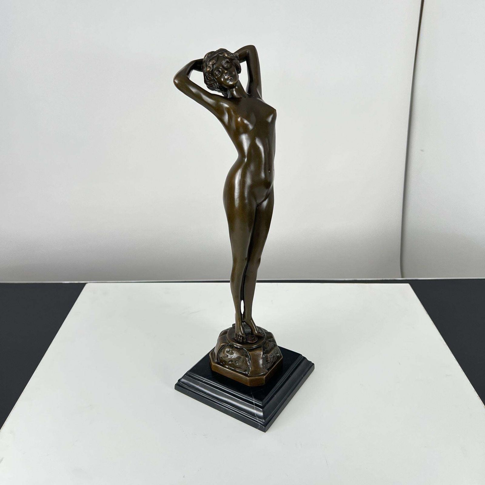 Art Deco Bronze Sculpture Of A Naked Woman, Signed ‘Philips’, Paris, 20th C. photo 1207.0