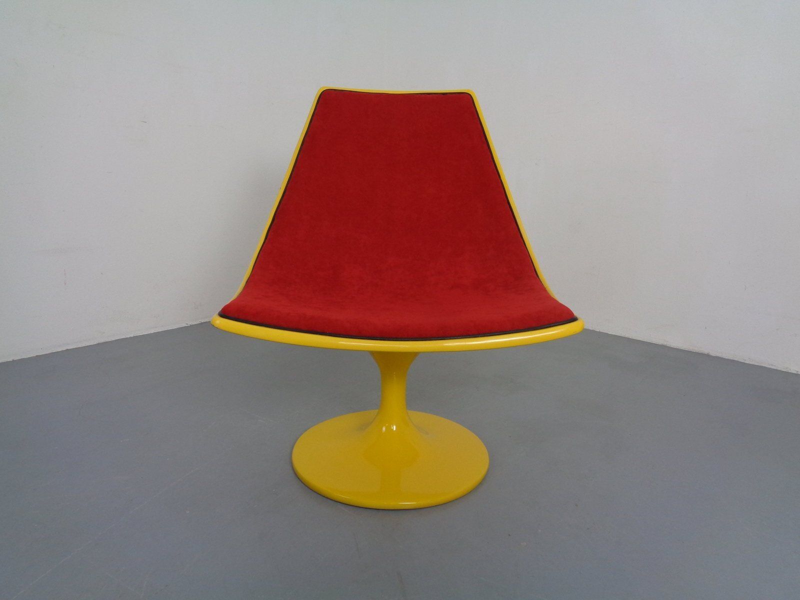 Italian Fiberglass Swivel Chair, 1960s photo for sale
