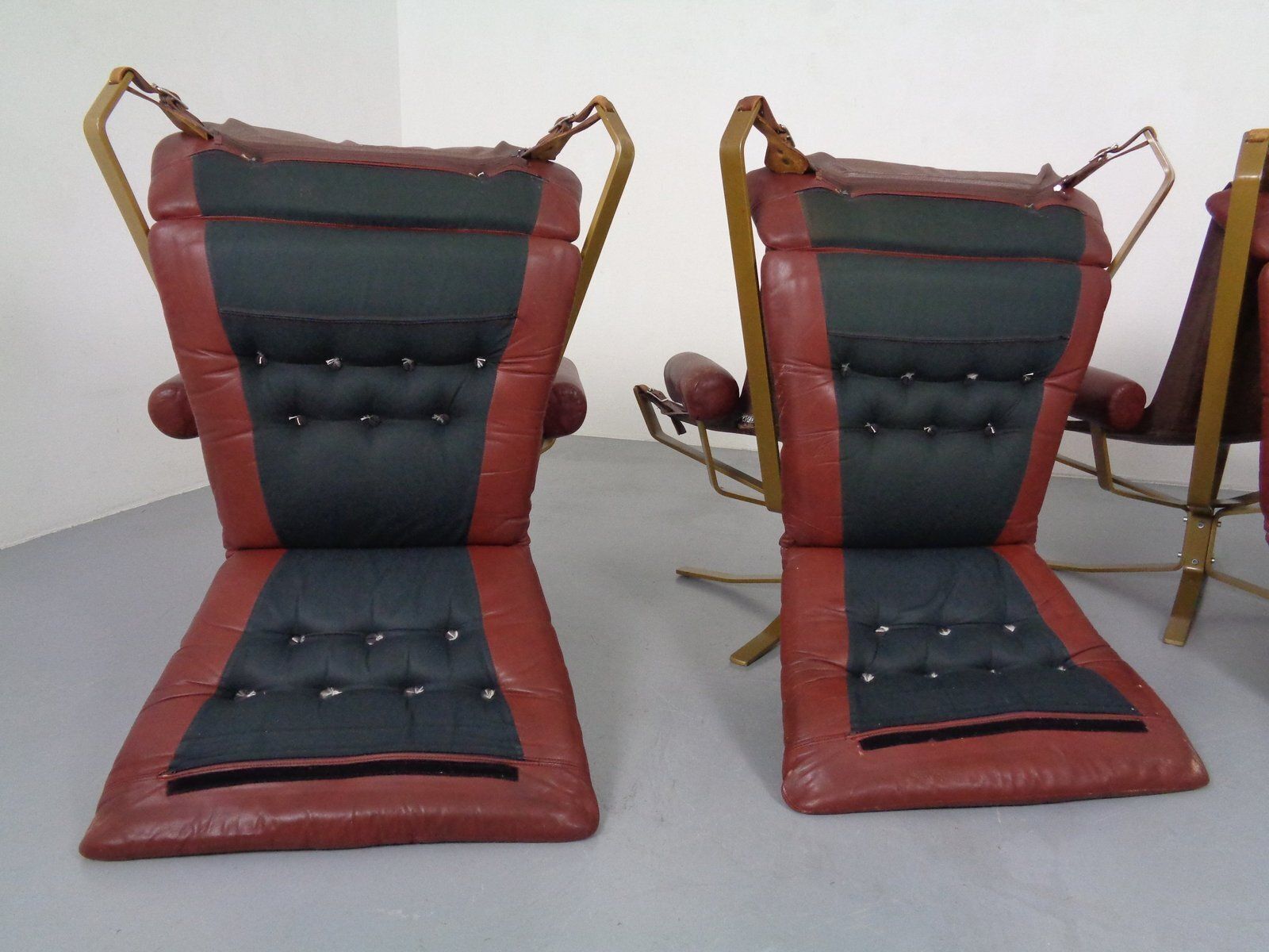 photo vintage Danish Leather & Steel Super Star Chairs From Trygg, Denmark, 1970s, Set Of 4