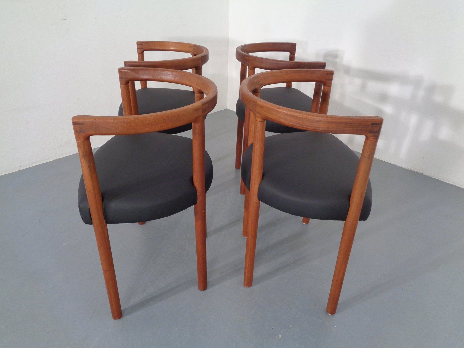 4337.0 Teak & Leather Model 195 Dining Chairs By Ole Gjerløv Knudsen & Torben Lind For France & Søn, Denmark, 1960s, Set Of 4 photo