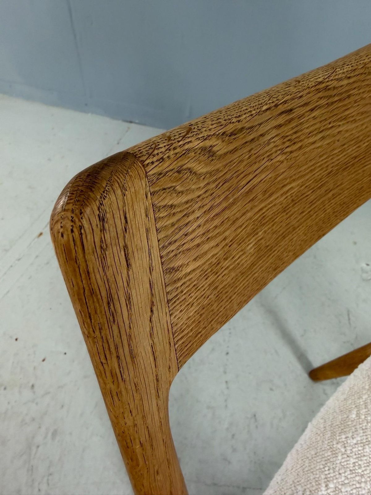 photo vinterior Alfred Christensen Danish Oak "Boomerang" Chairs Set Of 6 Boucle Fabric
