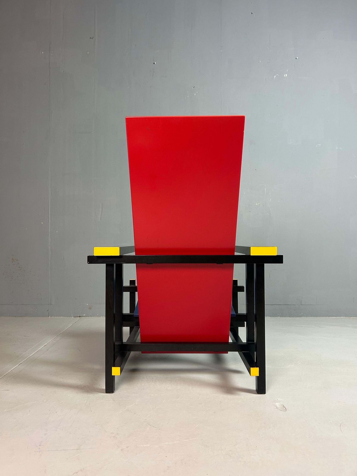 Gerrit Rietveld Red And Blue Chair By Cassina photo vintage