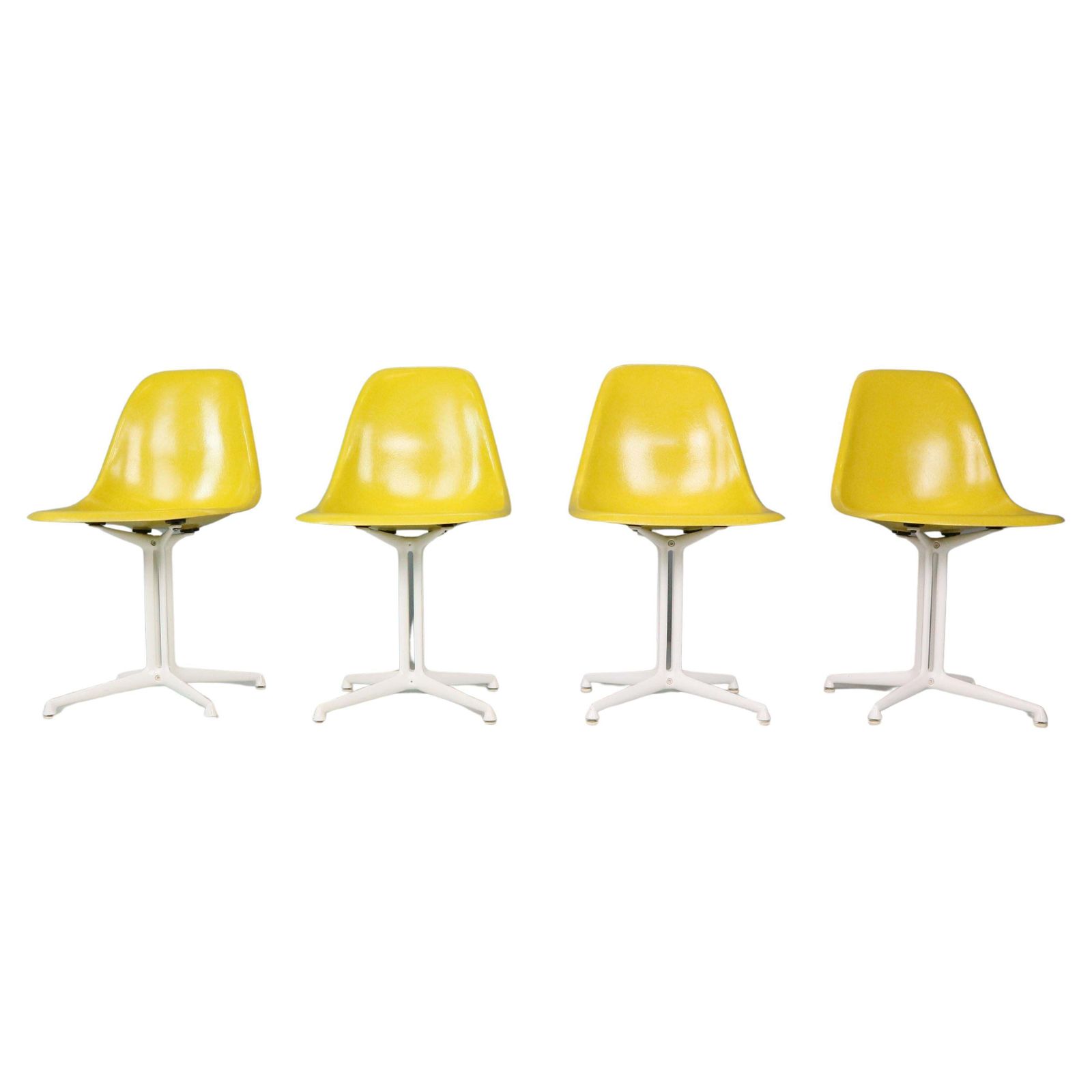 Charles & Ray Eames Set Of 4 Yellow "La Fonda" Chairs For Herman Miller, 1960