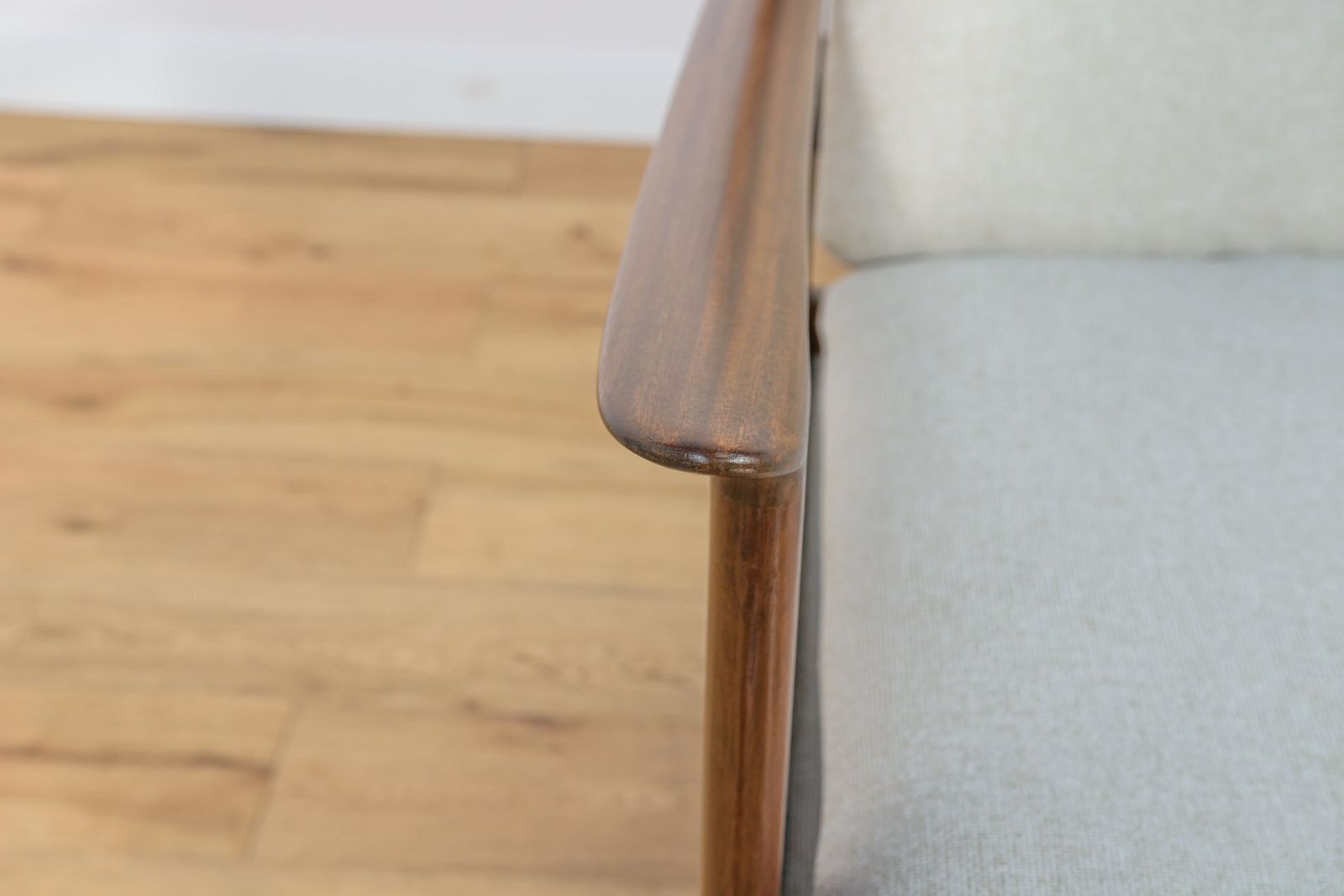 photo vinterior Mid Century Three Seater Sofa By Ole Wanscher For Poul Jeppesens, 1960s