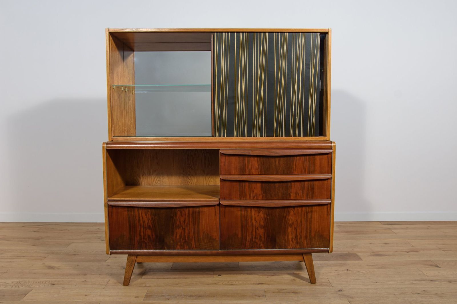 U 372/386 Sideboard By Hubert Nepožitek & Bohumil Landsman From Jitona, Former Czechoslovakia, 1960s photo Furniture