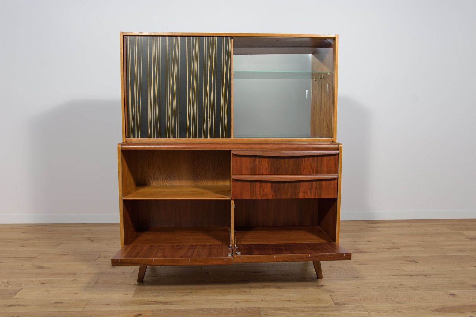photo furniture U 372/386 Sideboard By Hubert Nepožitek & Bohumil Landsman From Jitona, Former Czechoslovakia, 1960s