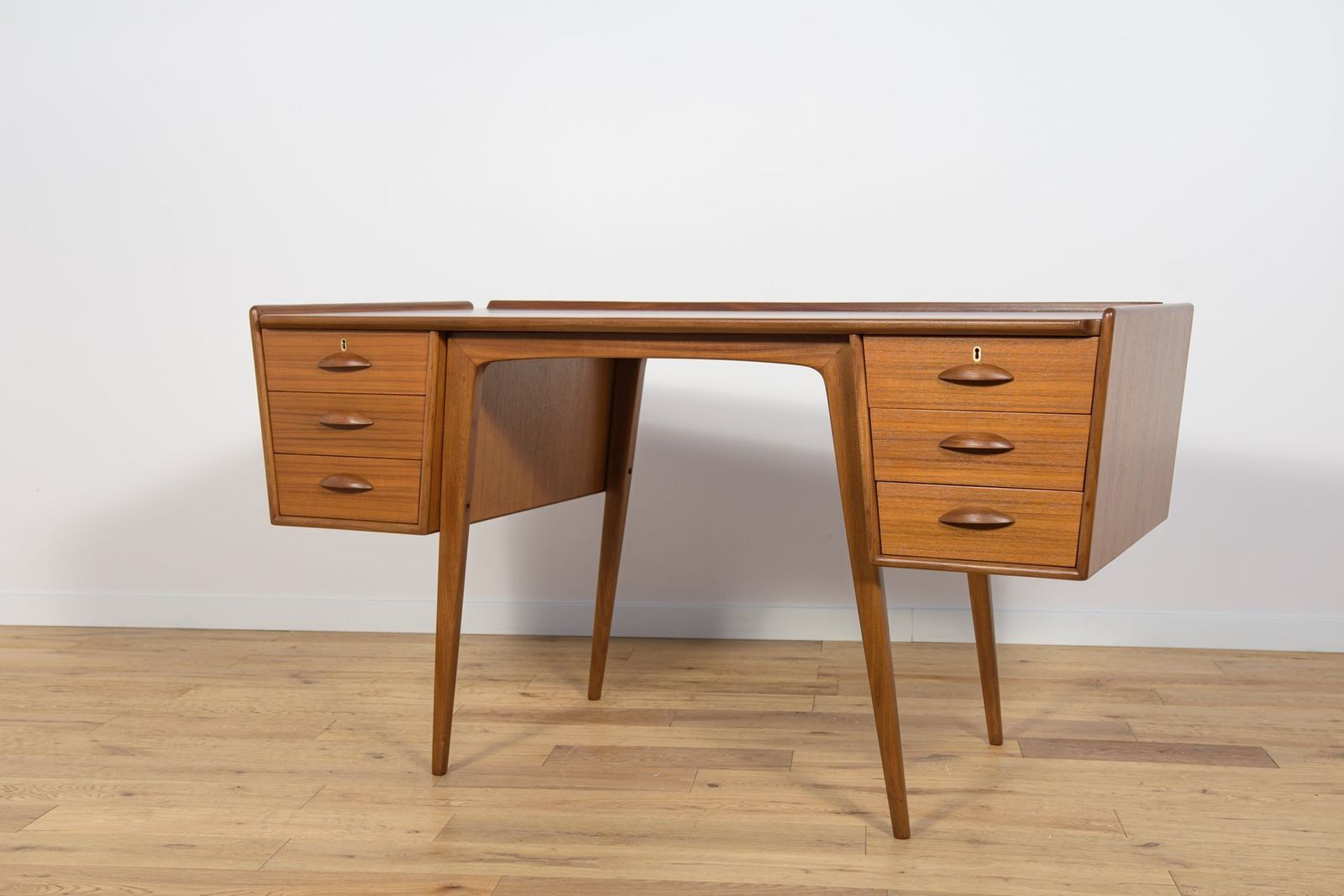 Mid Century Teak Desk By Svante Skogh For Ab Möbelfabriken Balder, Sweden, 1950s photo furniture