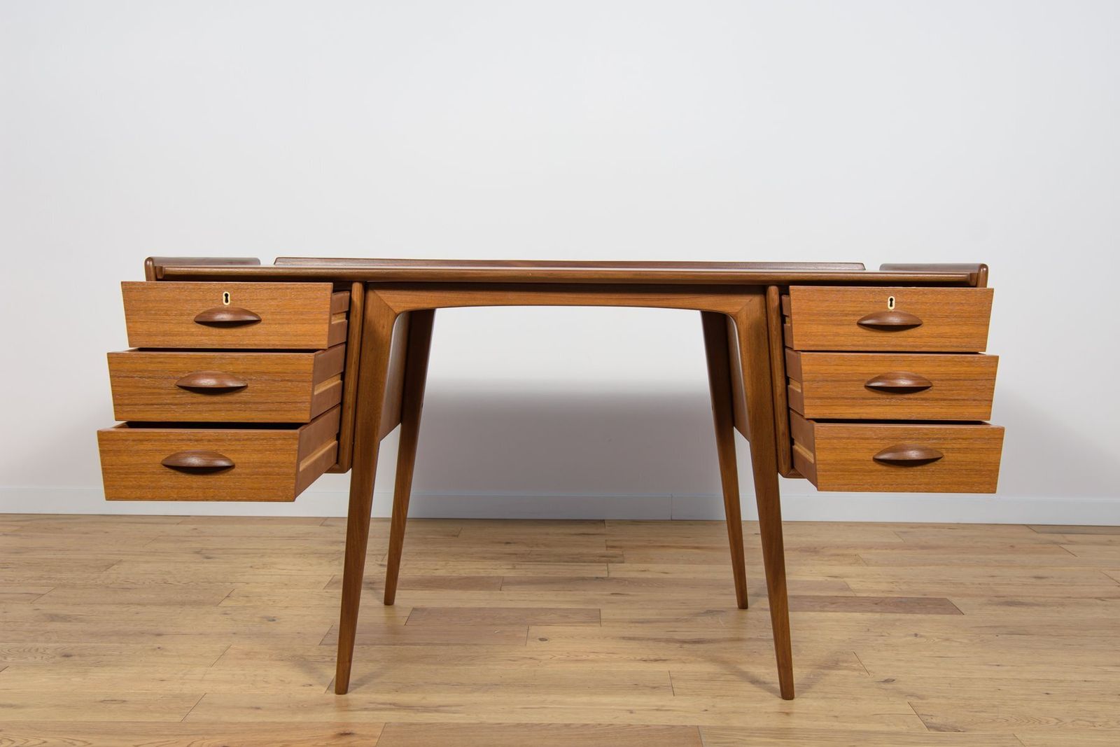 photo vinterior Mid Century Teak Desk By Svante Skogh For Ab Möbelfabriken Balder, Sweden, 1950s