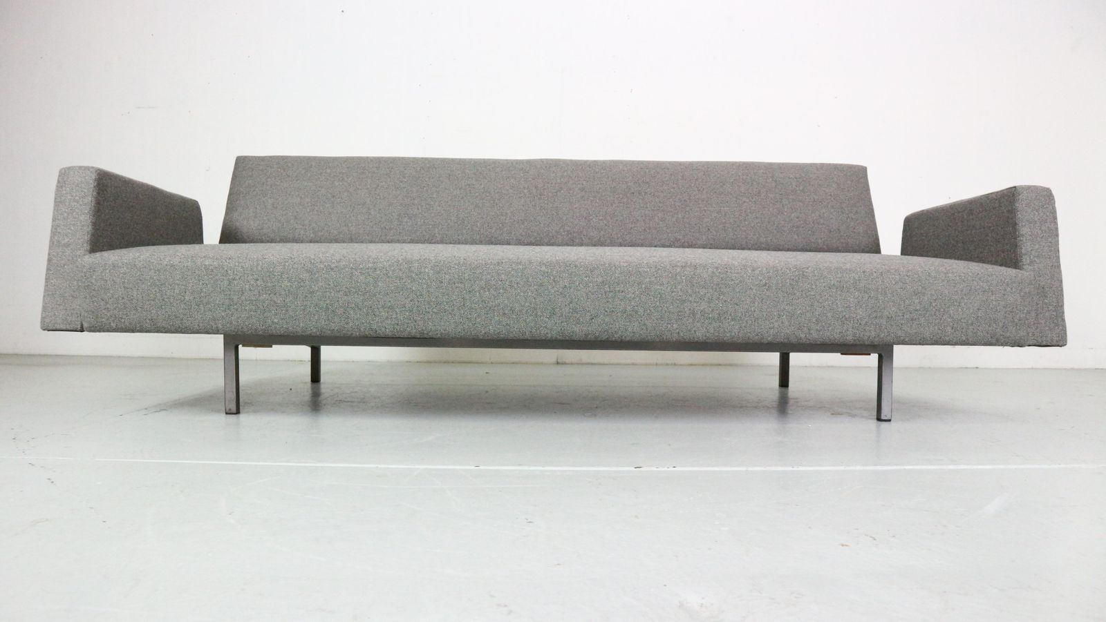 photo furniture Rob Parry Newly Reupholstery Sofa/ Daybed For Gelderland, 1960 Dutch