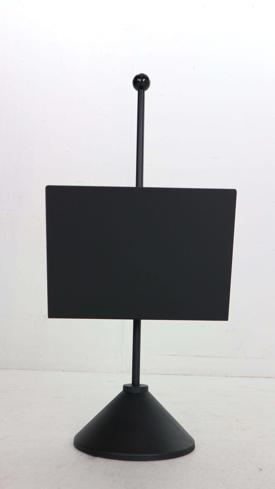 Porada Arredi Black Metal Minimalistic Magazinine Rack, 1980's, Italy photo vintage