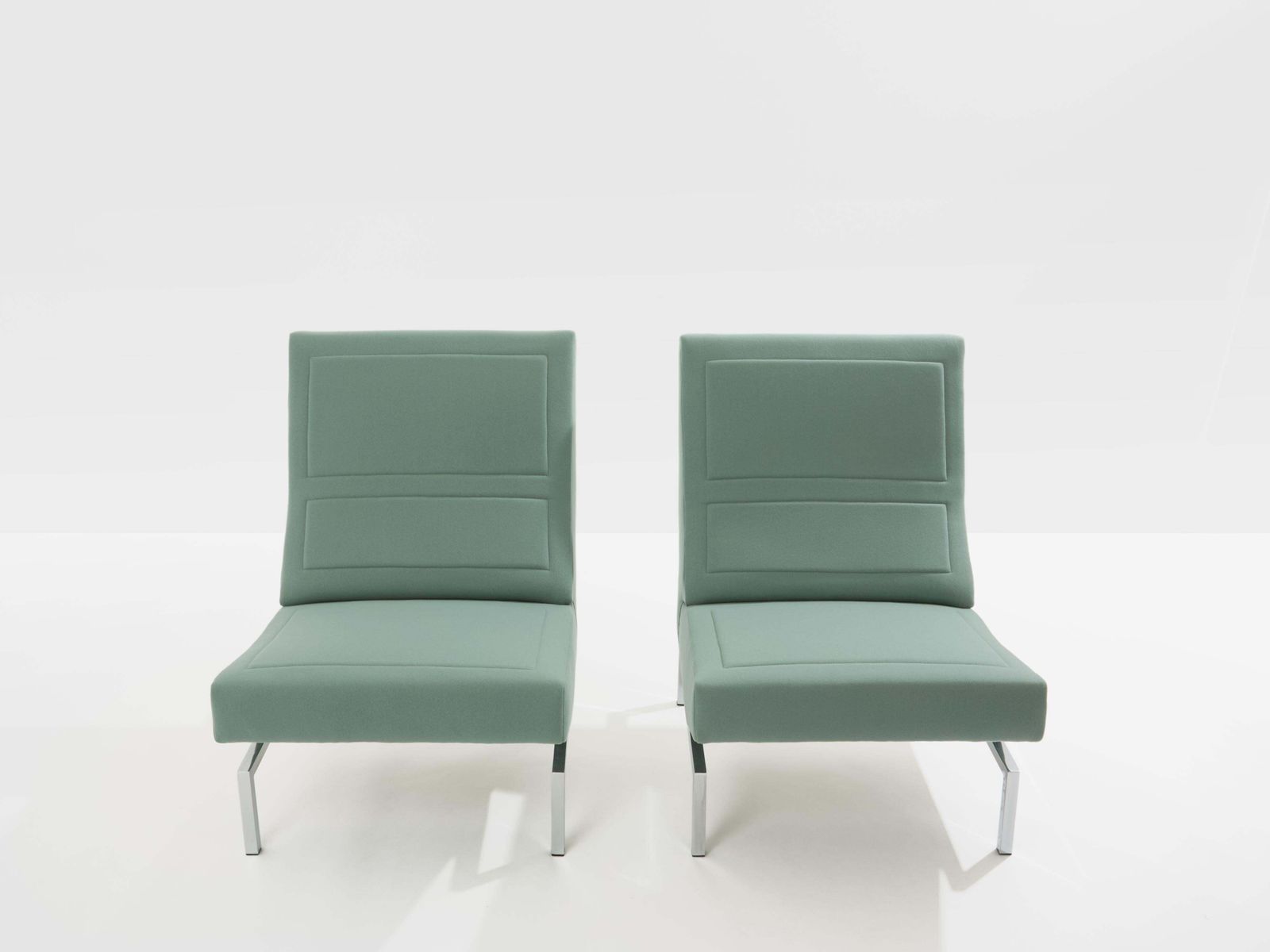 Paire de fauteuils CM236 Pierre Paulin, chrome, velours de laine satiné, 1960 photo 16438.0