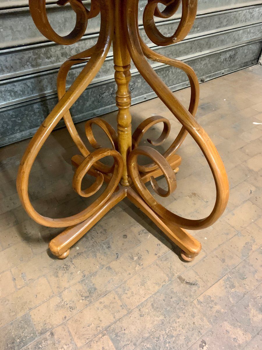 Bohemian Table By Michael Thonet For Gebrüder Thonet Vienna Gmbh, Late 19th Century photo for sale