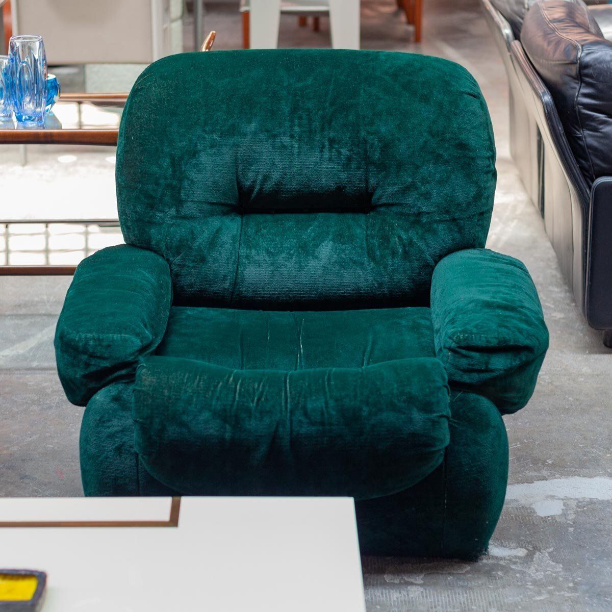 Italian Green Velvet Lounge Chairs,1970s, Set Of 2 photo vintage