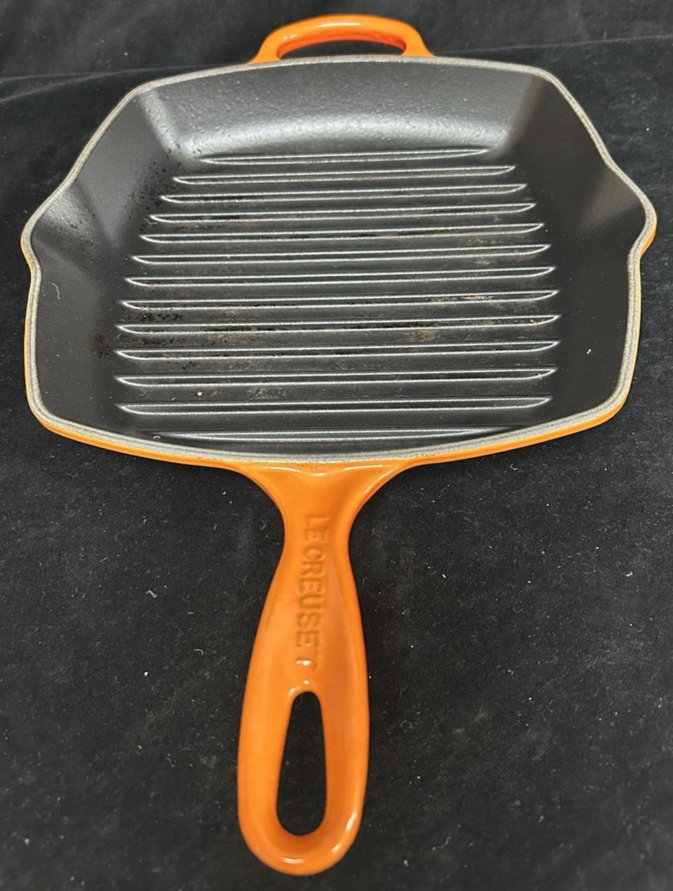 Le Creuset Cast Iron Griddle Pan Size 26 Volcanic Orange