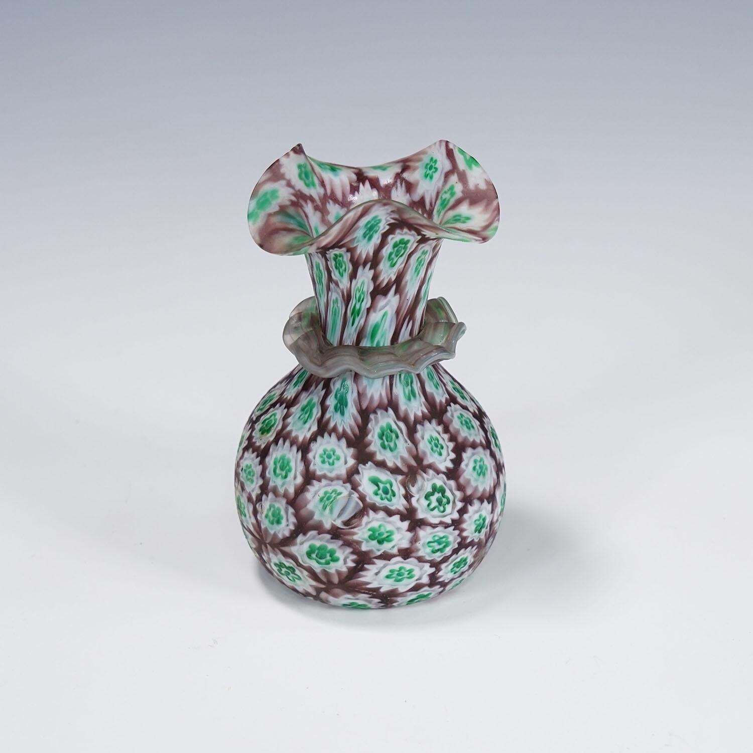 Antiek Millefiori Vaas Groen En Bruin Met Rand, Fratelli Toso Murano Ca. Jaren 1920 photo for sale