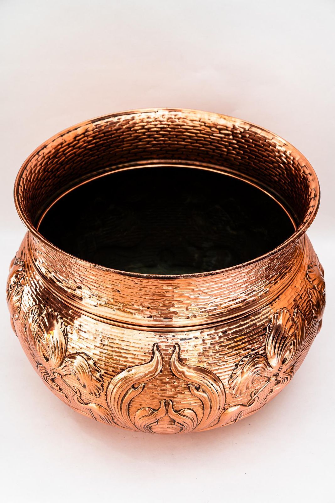 photo for sale Very Big Floral Hammered Jugendstil Copper Palm Pot Vienna Around 1908