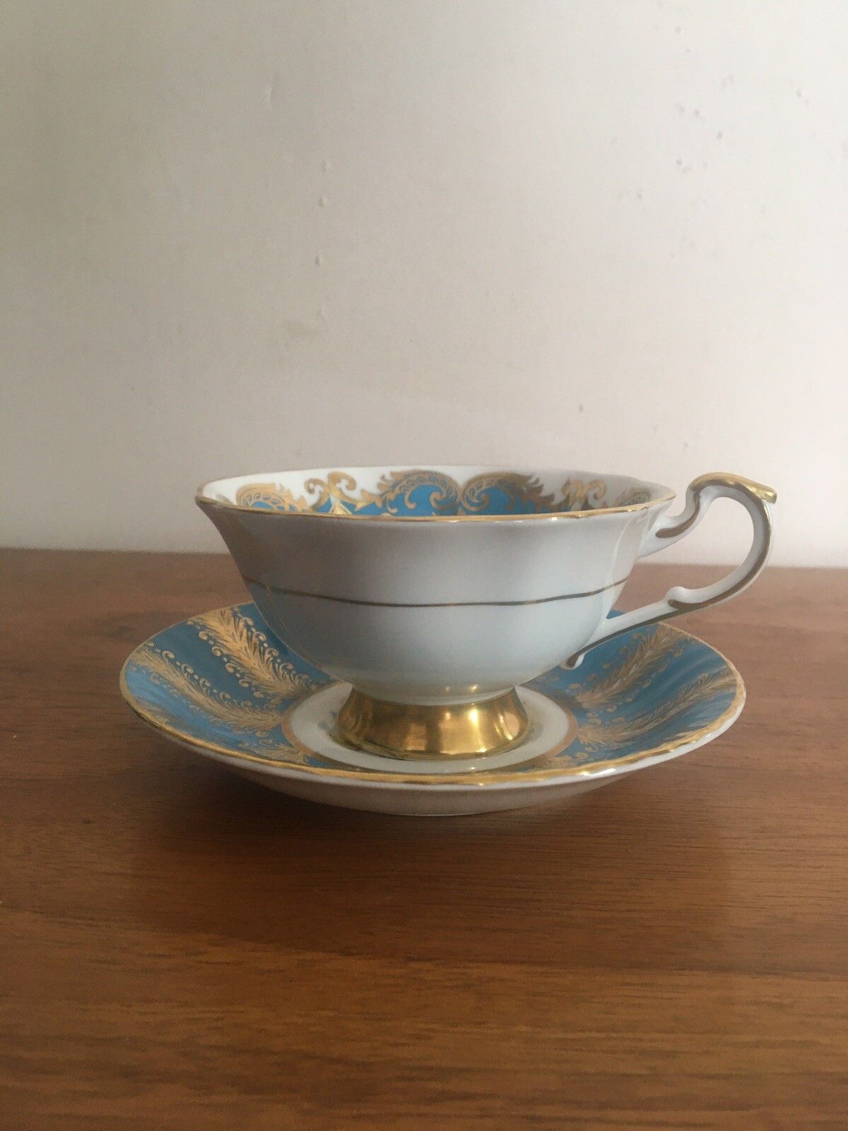 Paragon Cup & Saucer Kingston Pale Blue By Appt. To Her Majesty The Queen Floral photo Home Decor