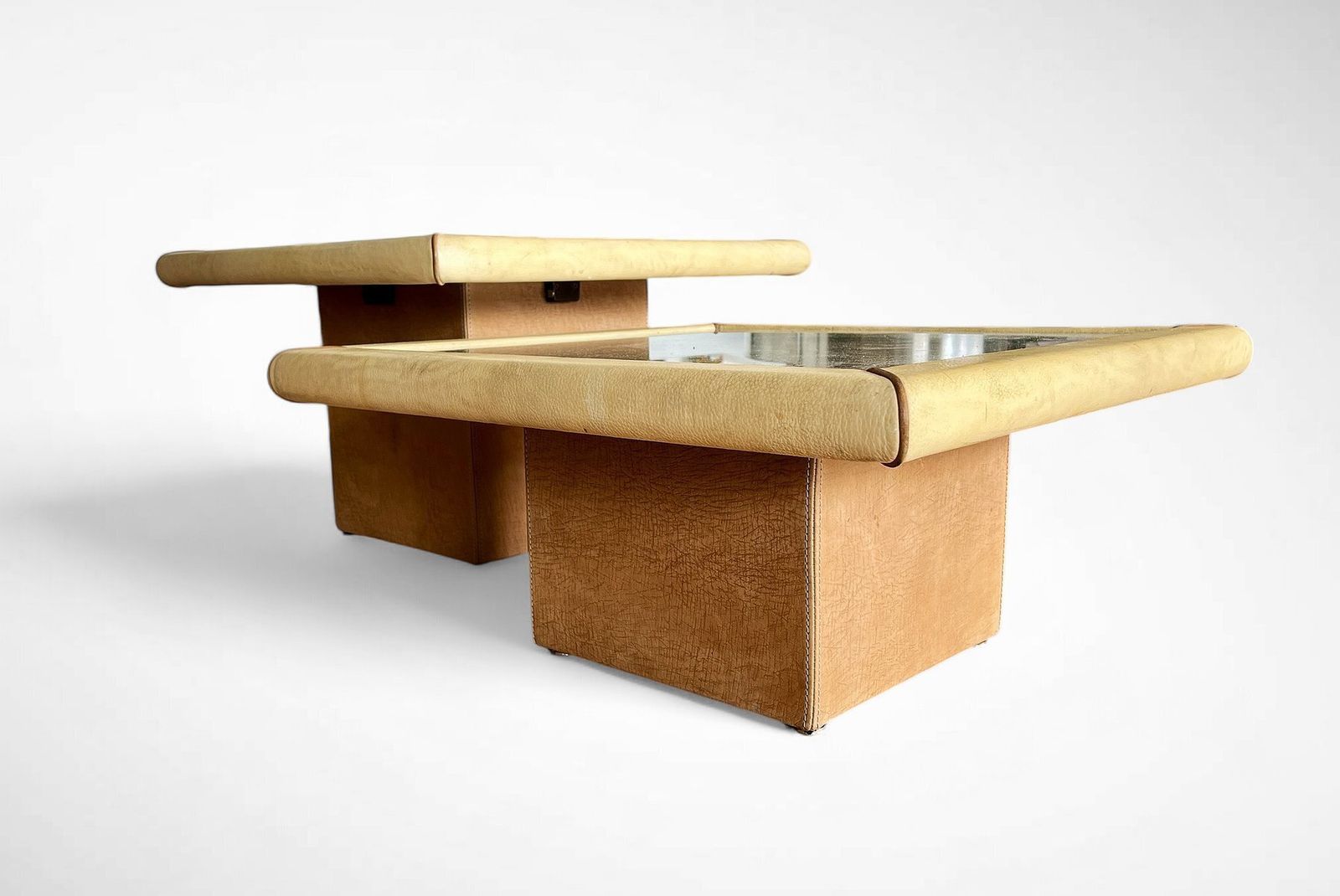 Leather Side Tables By Carlo Bartoli For Rossi Di Albizzate, 1980s, Set Of 2 photo 954.0