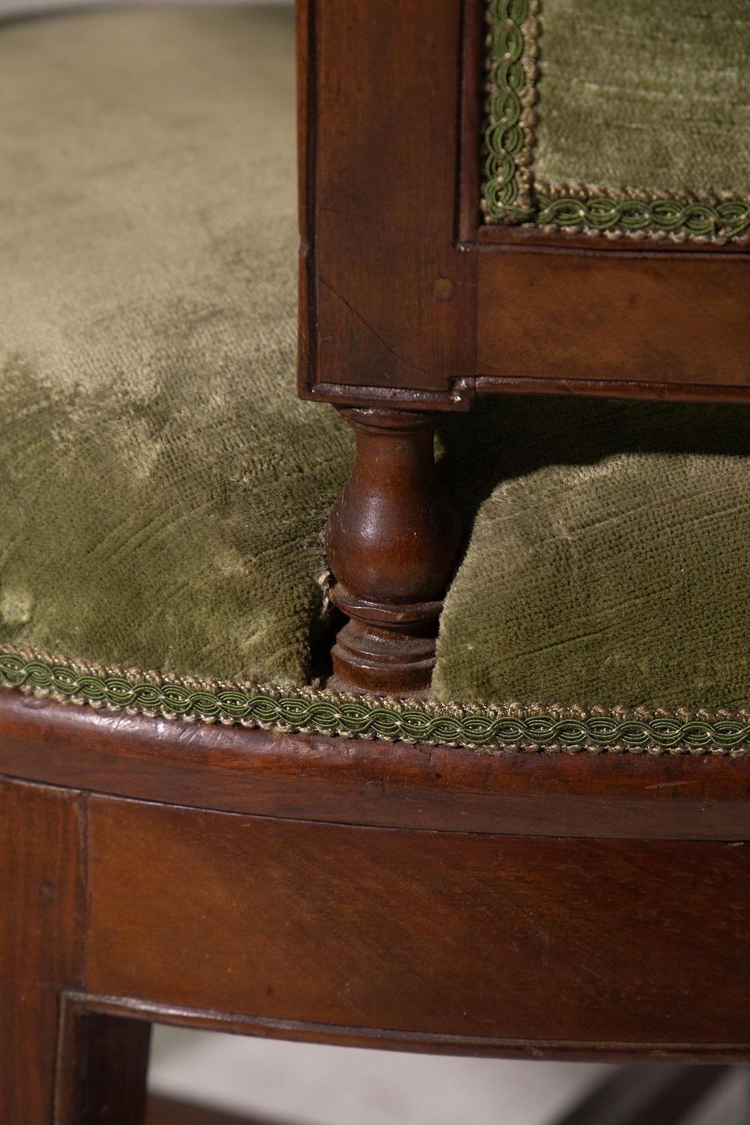 photo buy English Victorian Period Green Velvet Swivel Armchair, Malacrida Collection