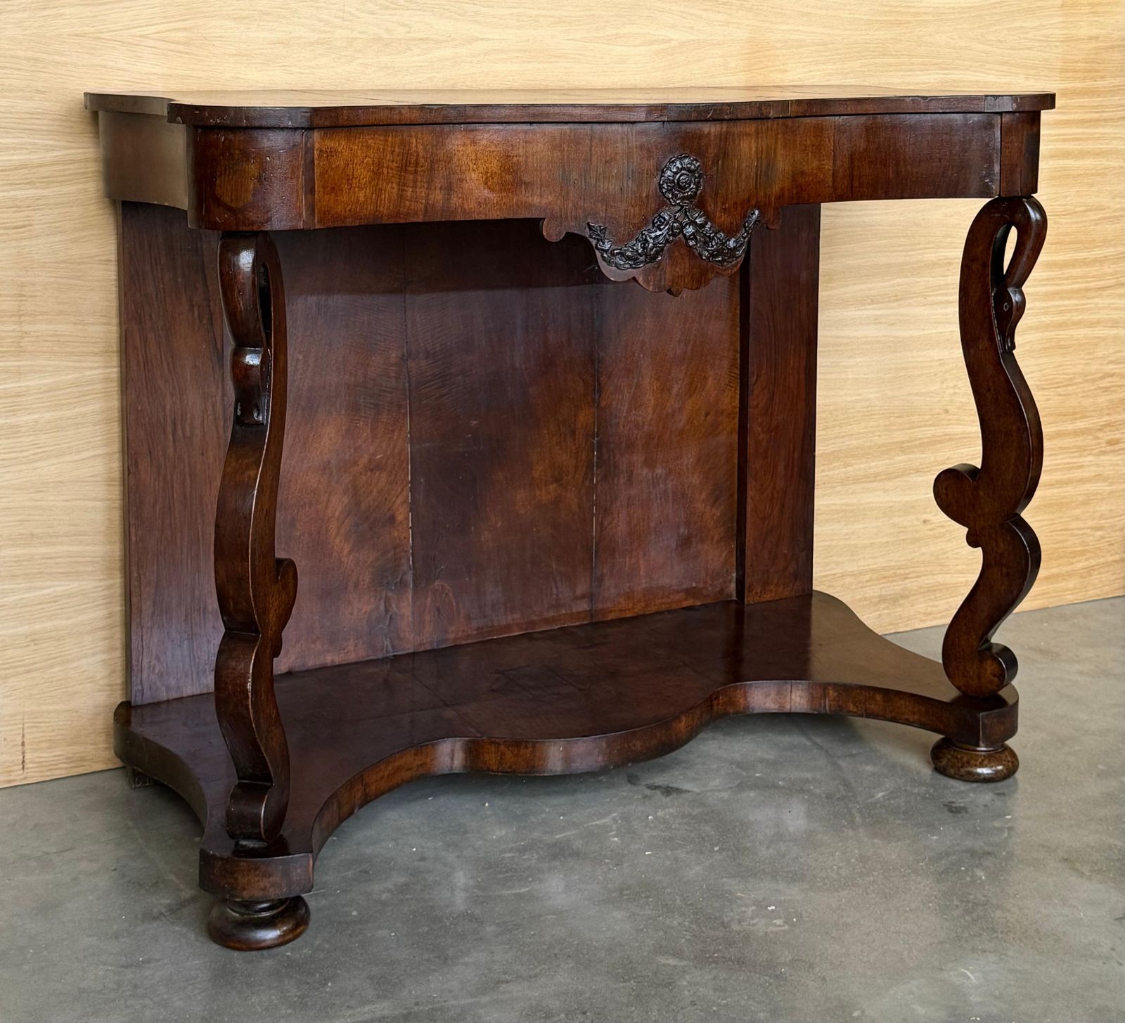 Console Biedermeier d'époque en noyer avec tiroir, Autriche, vers 1830 photo 2734.0