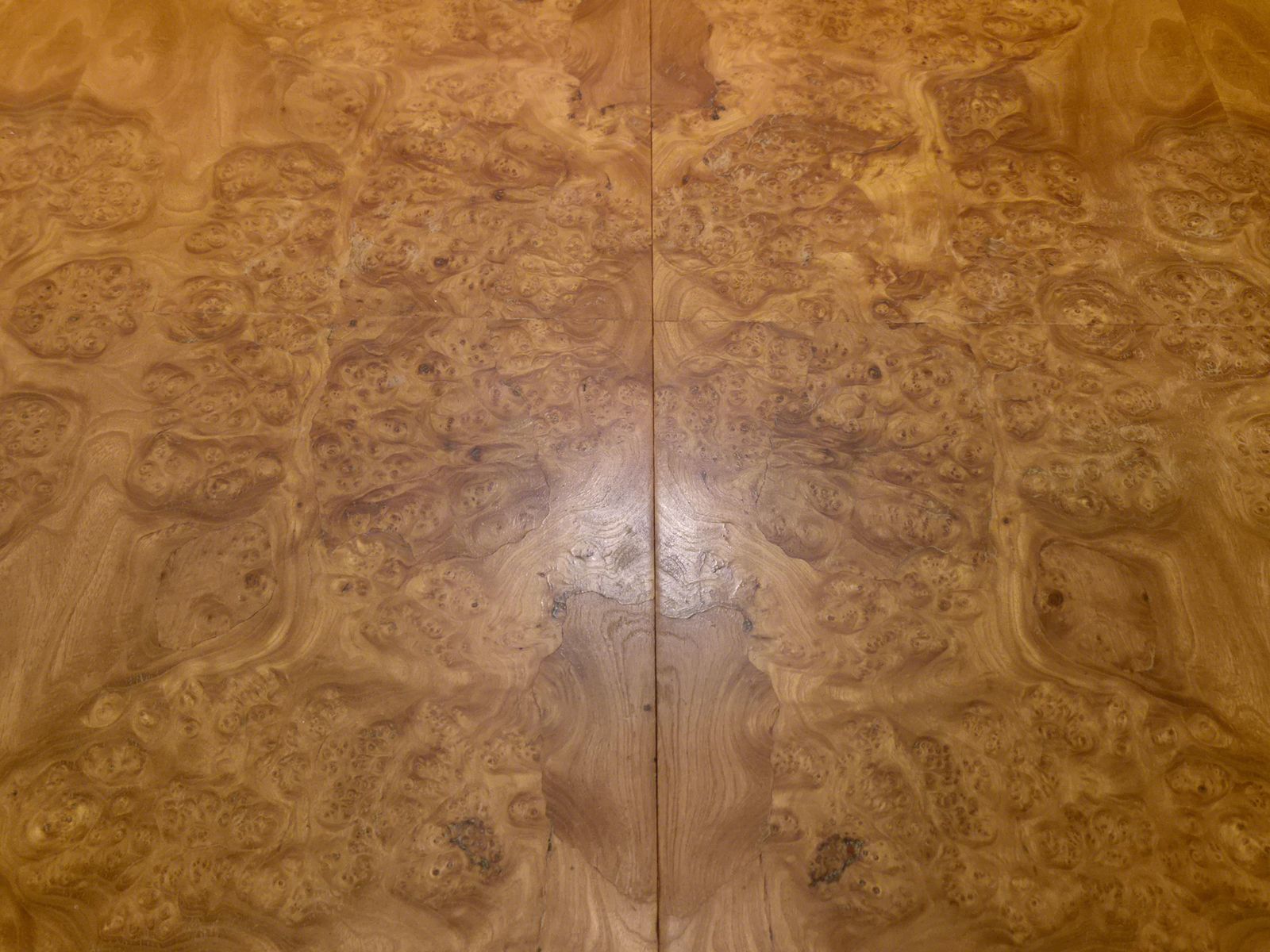 Dining Table In Burl Wood & Beech By Axel Einar Hjorth, Nk 1938, Swedish Modern. photo for sale