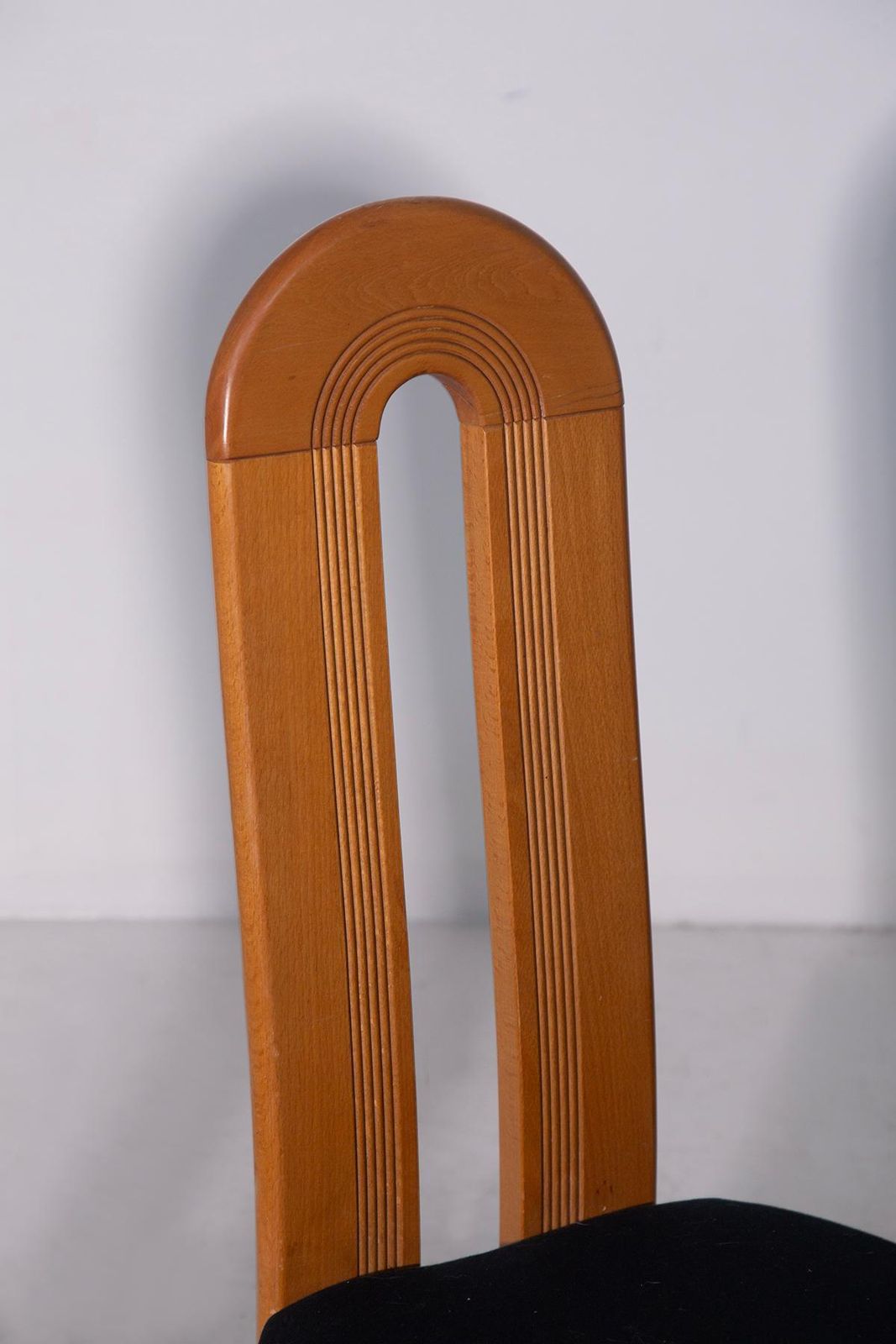 Set Of Four Italian Post Modern Chairs Attributed To Mobilgirgi photo 2651.0