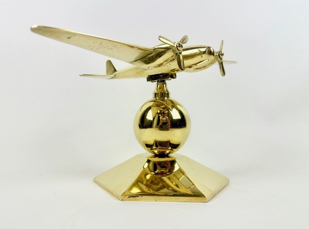 Brass Mosquito Desk Plane Model From De Havilland, 1940s photo vinterior