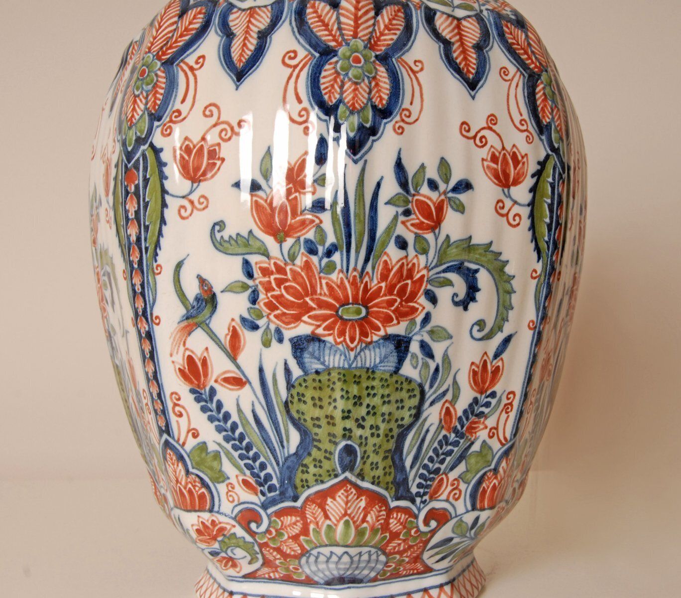 photo vinterior Polychrome Chinoiserie Delftware Garniture Vases, 1940s, Set Of 3