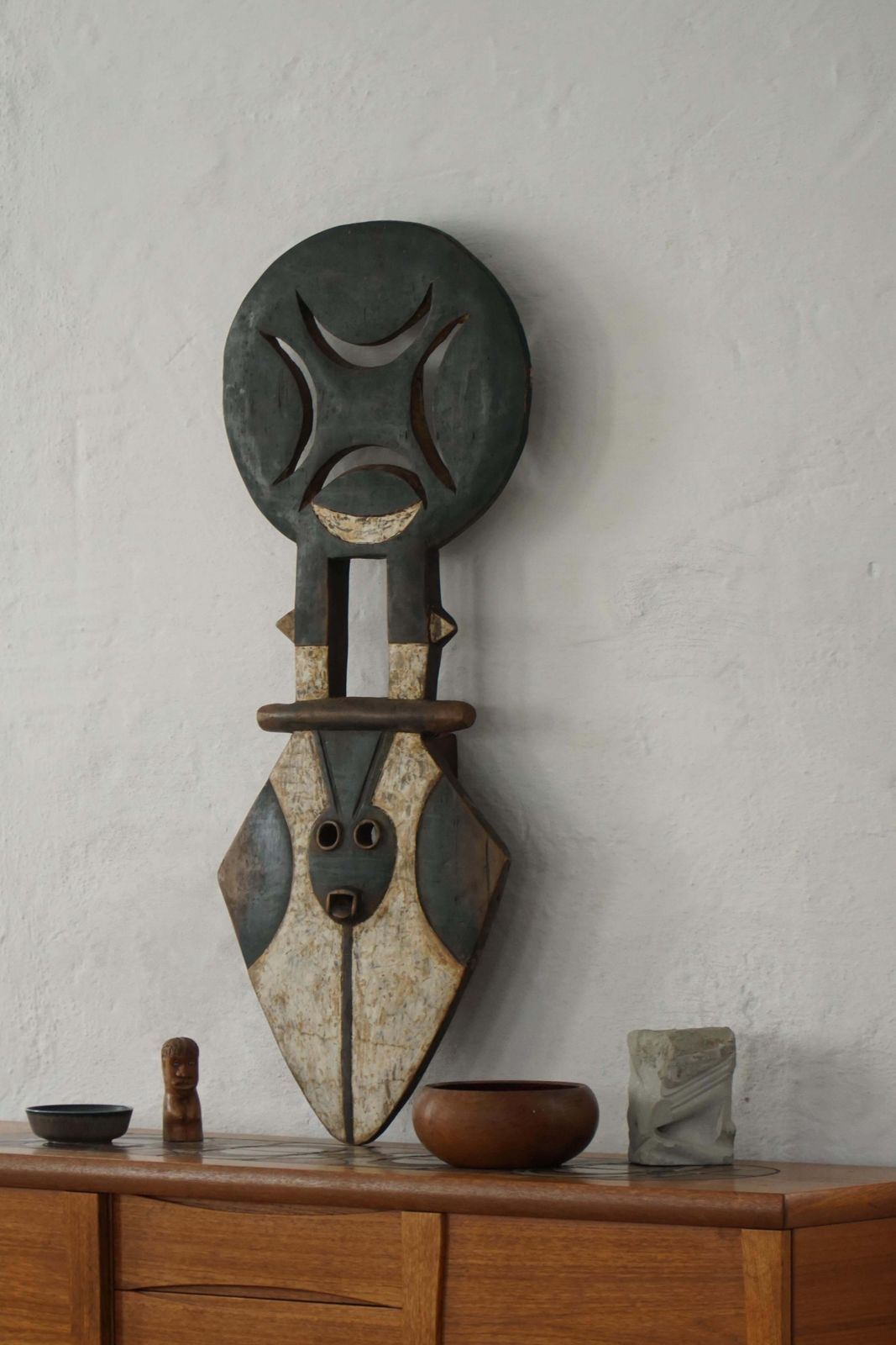 1179.0 20th Century, Carved Wood Nafana Bedu Plank Mask, Tribal Art, Decorative Object photo