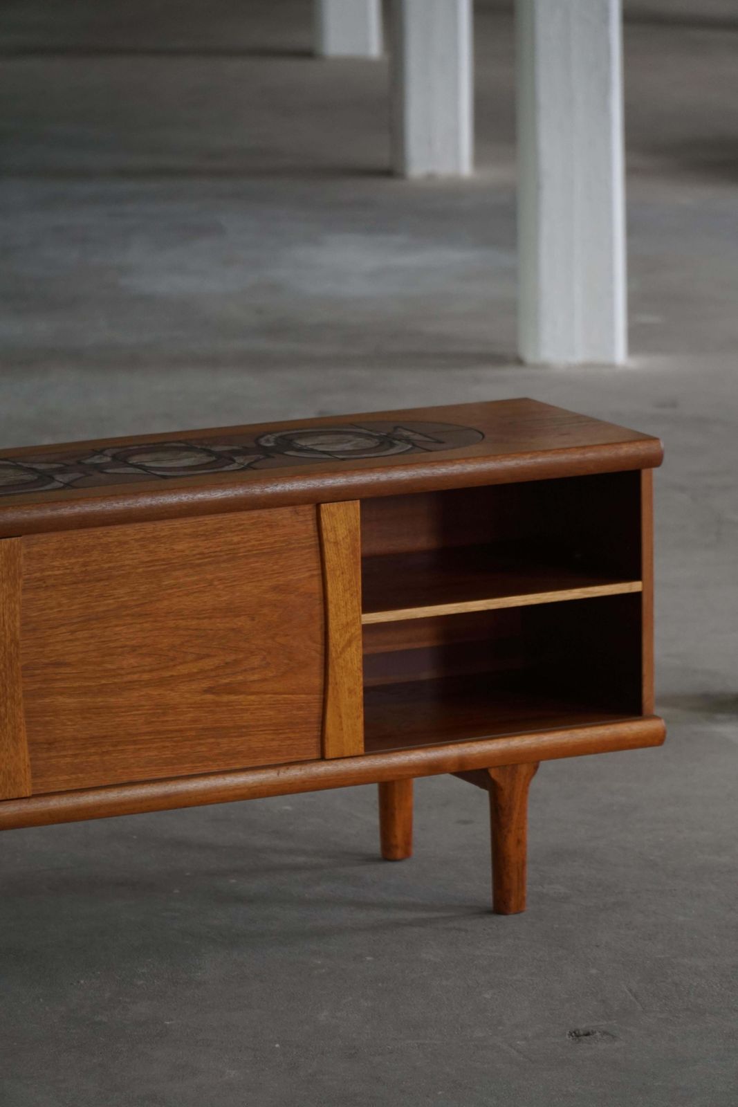 2895.0 Hansen & Pedersen, Danish Mid Century Modern, Freestanding Teak Credenza, 1960s photo