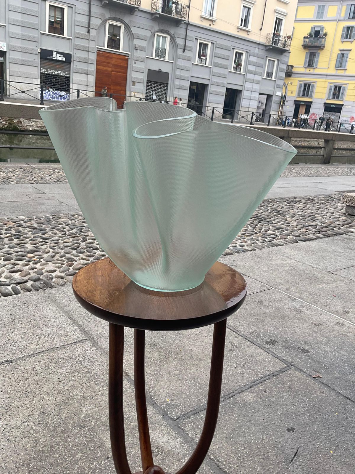 photo for sale Fontanaarte   Pietro Chiesa   Vaso Modello Cartoccio In Vetro   Italia 1950.