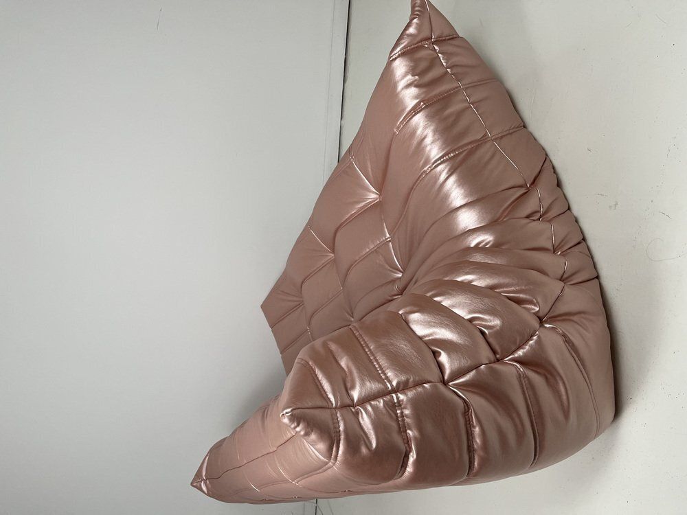 Pink Togo 3 Seater Sofa By Michel Ducaroy For Ligne Roset photo vinterior