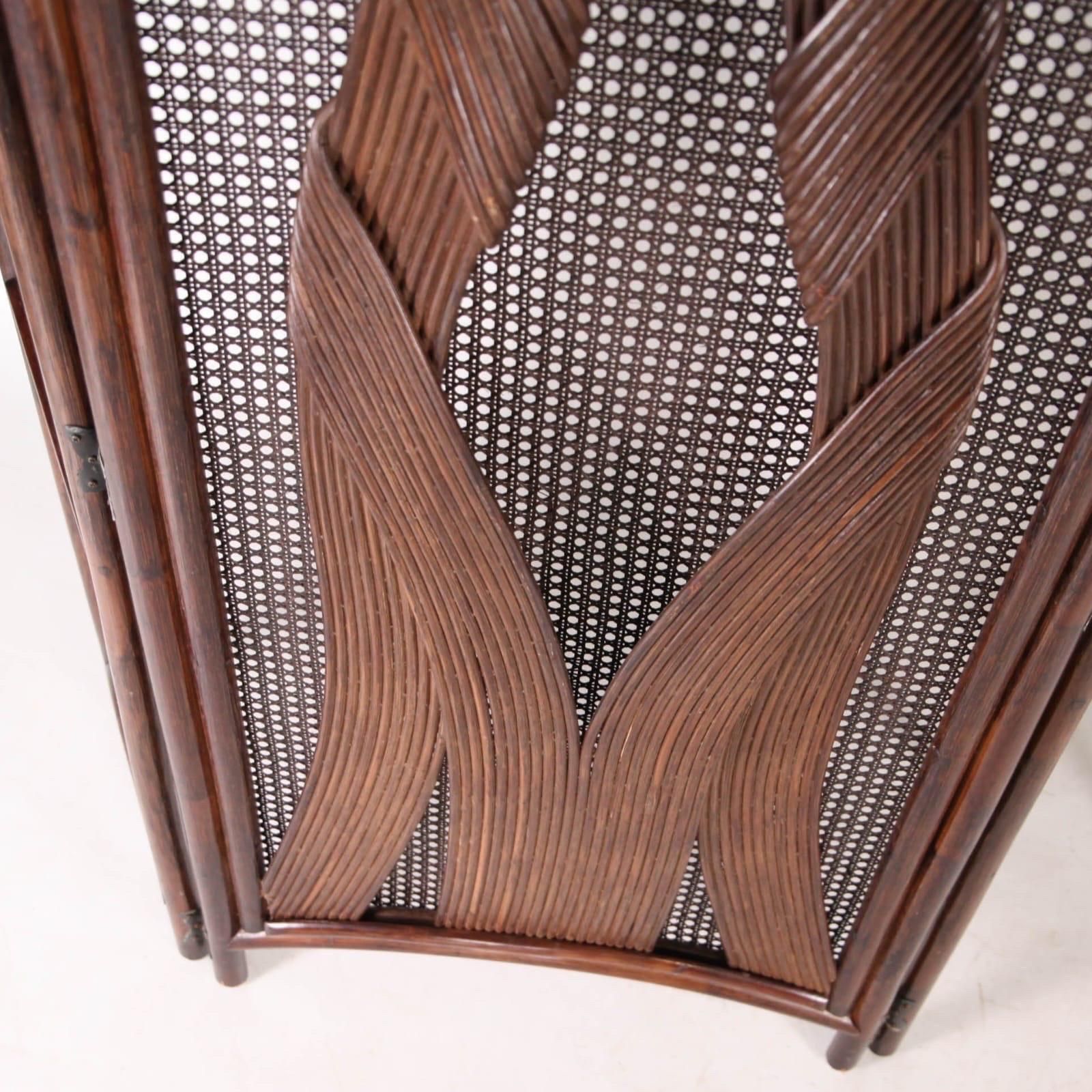 1679.0 Pair Of Rattan Folding Screens photo
