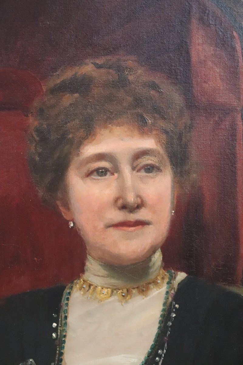photo furniture Portrait Of A Lady, Oil Painting On Canvas, 1913, Framed