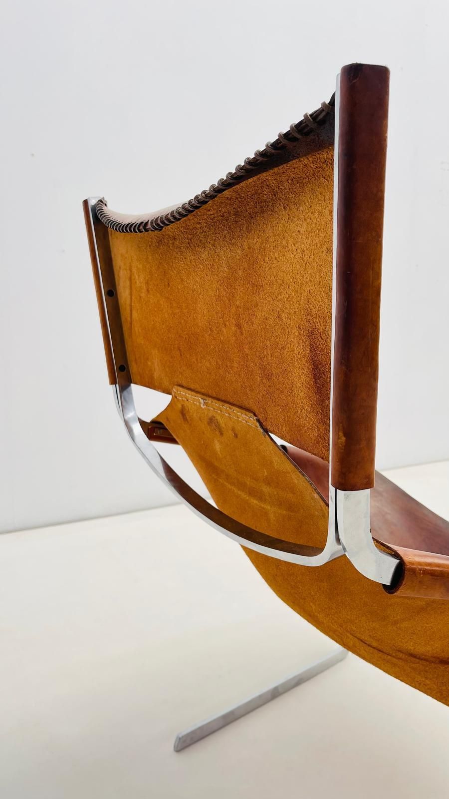 photo vinterior 'F444'  Leather Lounge Chair By Pierre Paulin For Artifort