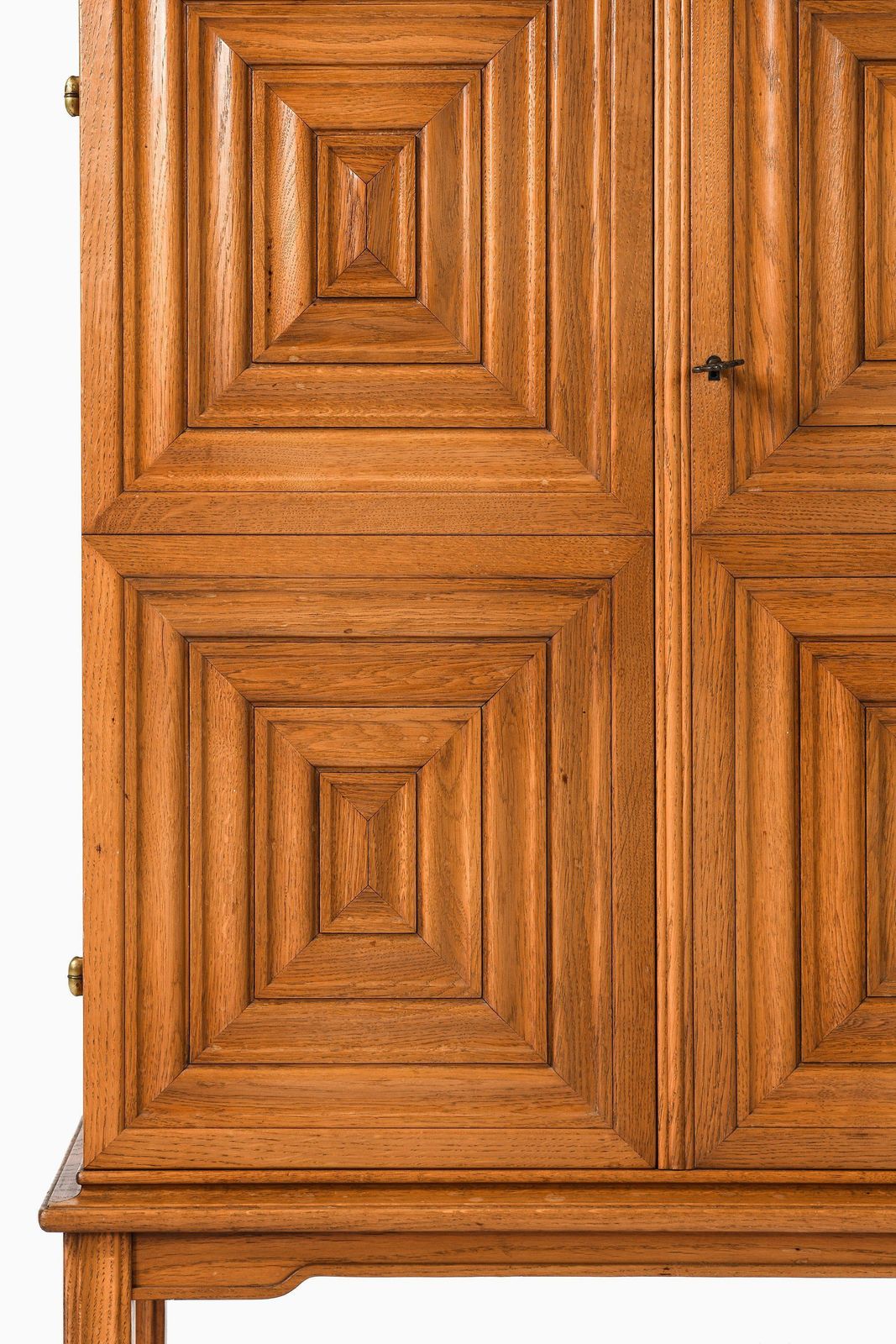 Cabinet In Oak And Brass By Oscar Nilsson, 1940's photo 34025.0