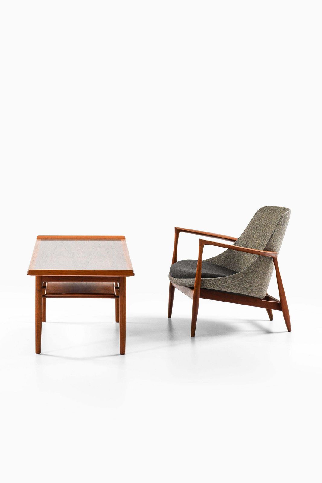 Coffee Table In Rosewood And Teak By Ib Kofod Larsen, 1950's photo vintage