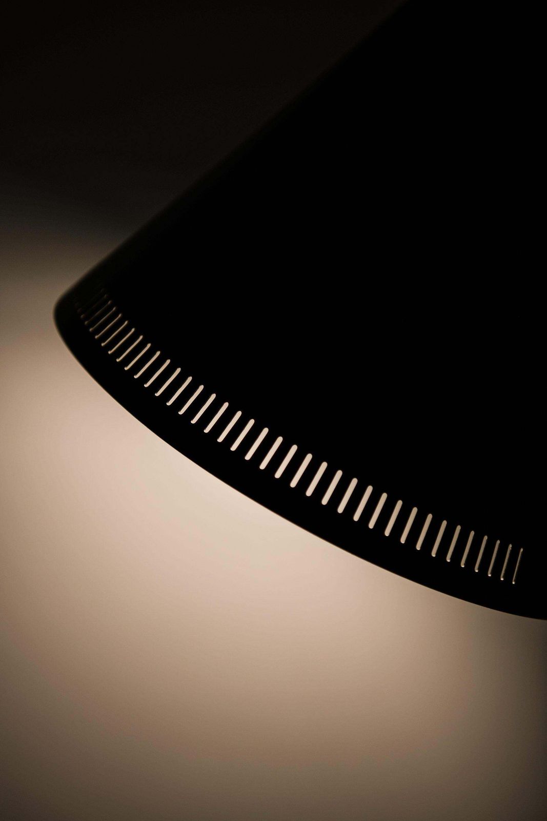 photo furniture Early Floor Lamp In Black Metal, Brass And Wrapped Cane By Paavo Tynell, 1940's