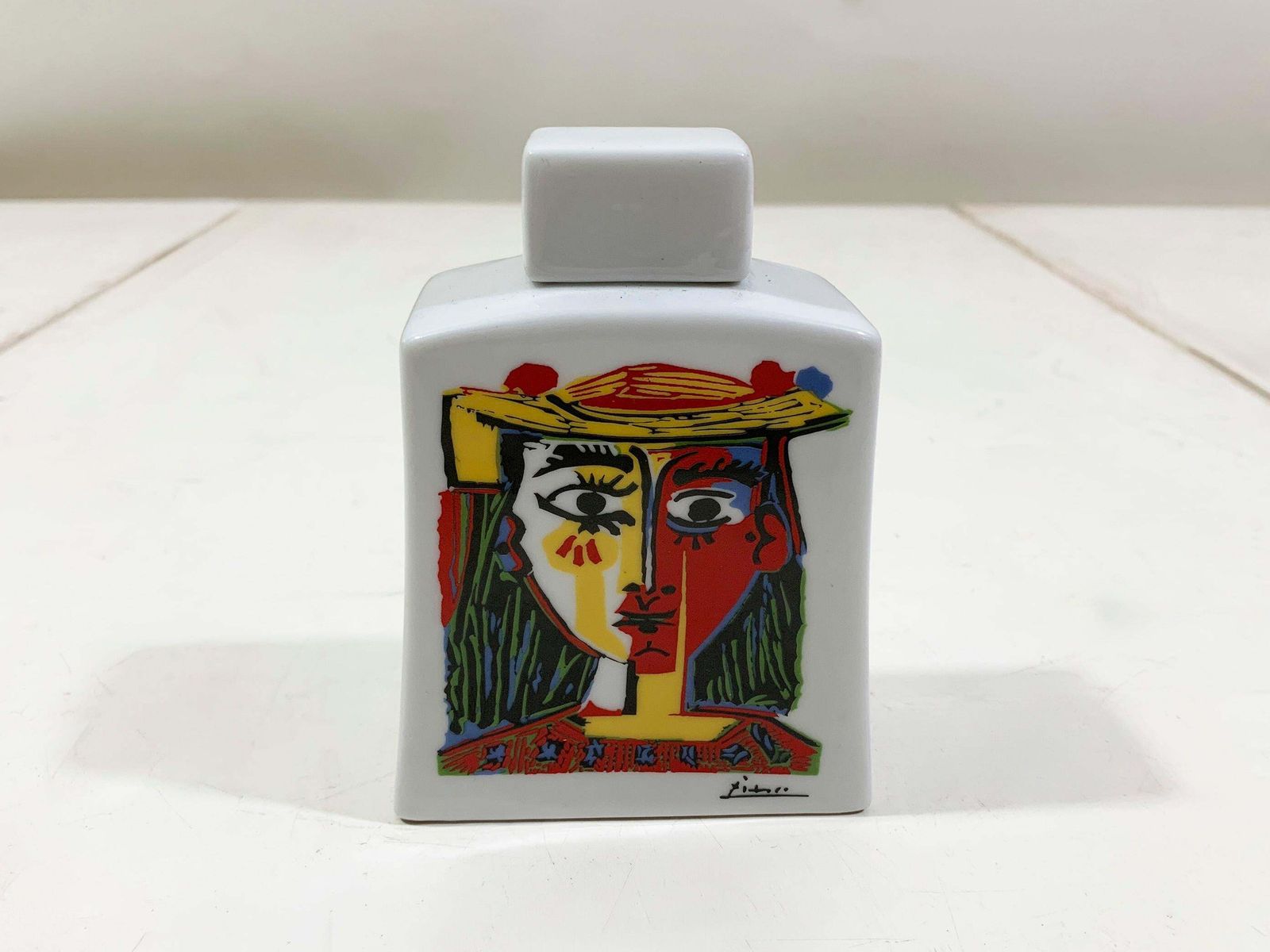 Picasso "Buste De Femme Au Chapeau à Pompons" Licensed Tognana Porcelain Bottle photo for sale