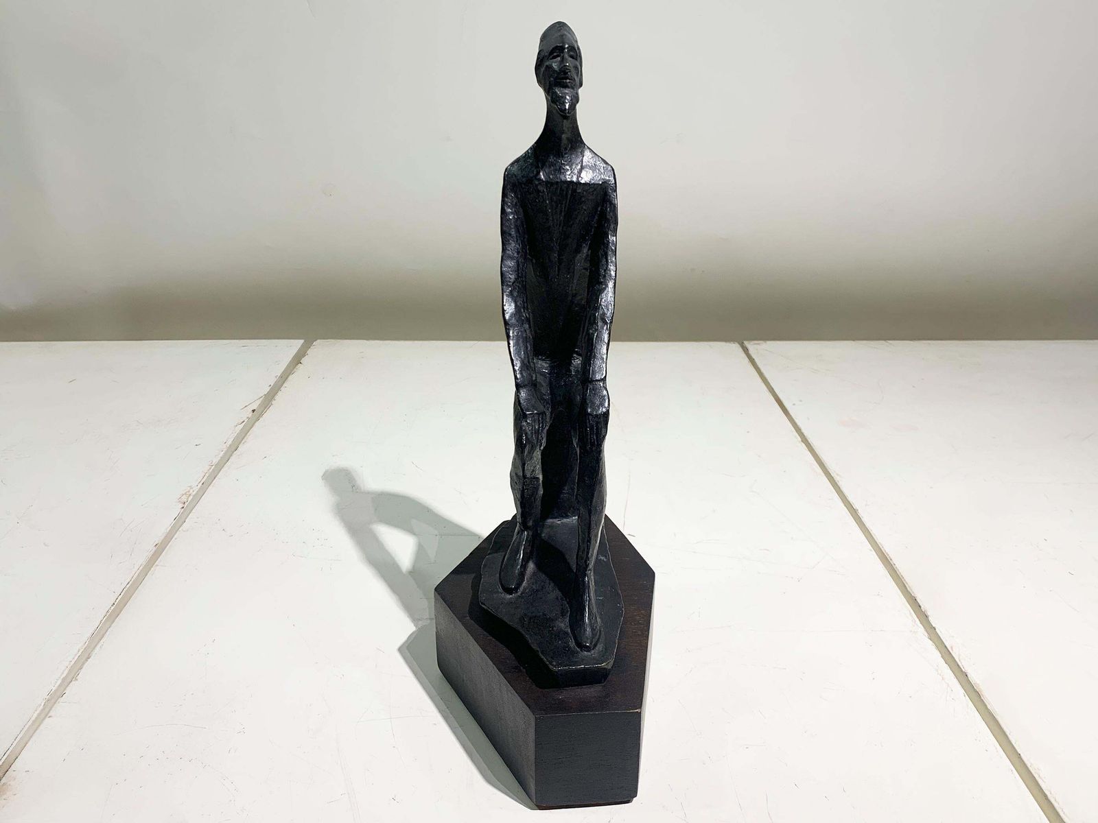 Vintage Modernist Sculpture Of Oriental Figure, Circa 1960's, Signed "L.Shore" photo 1105.0