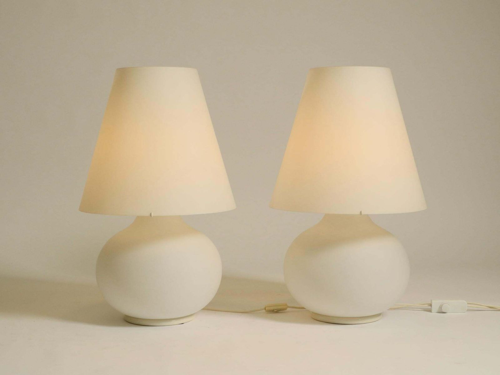 Two Large 1980s Leucos Paralume Table Lamps, Made In Italy  Height 73 Cm  28.7 photo vintage